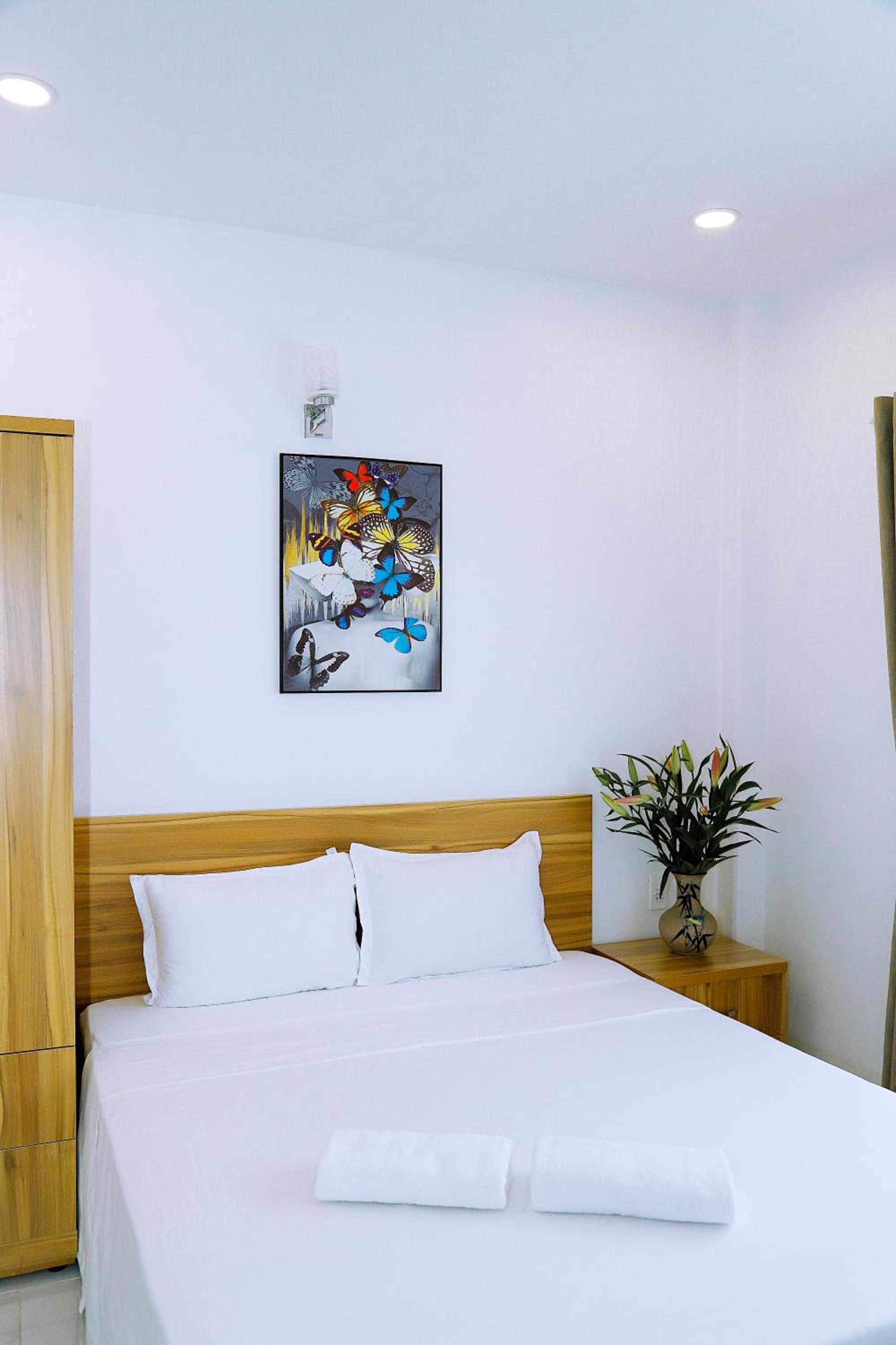 Louis Hotel - Bui Vien Walking Street