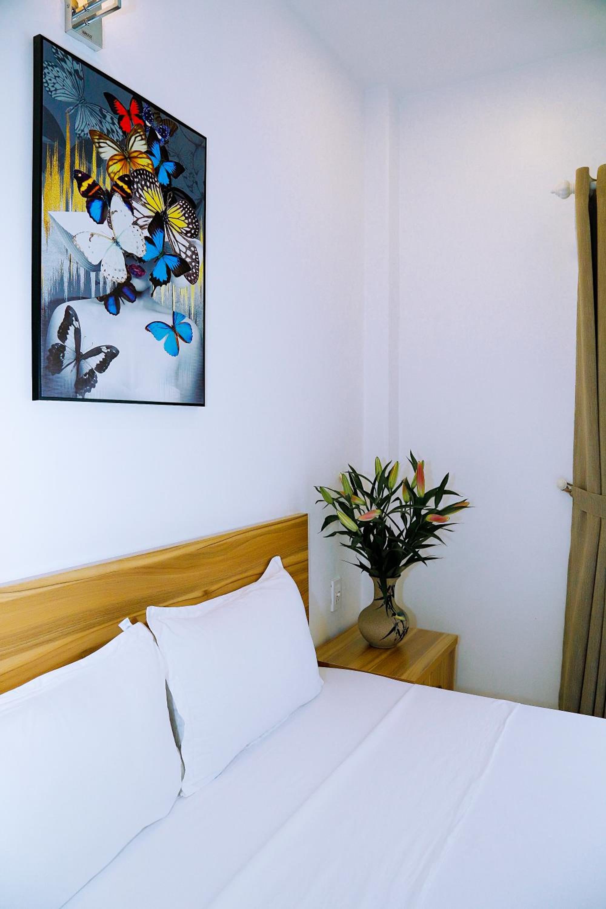 Louis Hotel - Bui Vien Walking Street