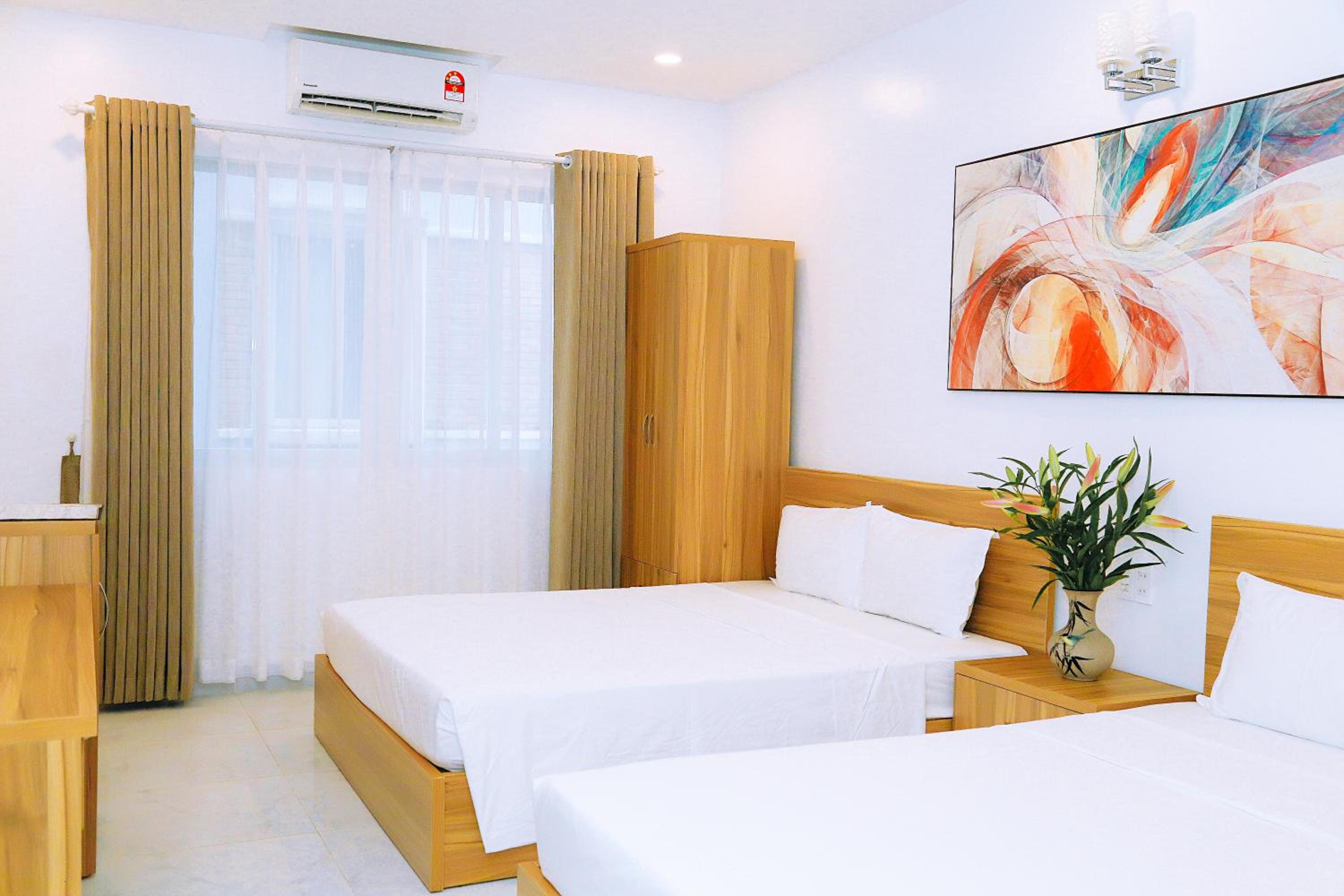 Louis Hotel - Bui Vien Walking Street
