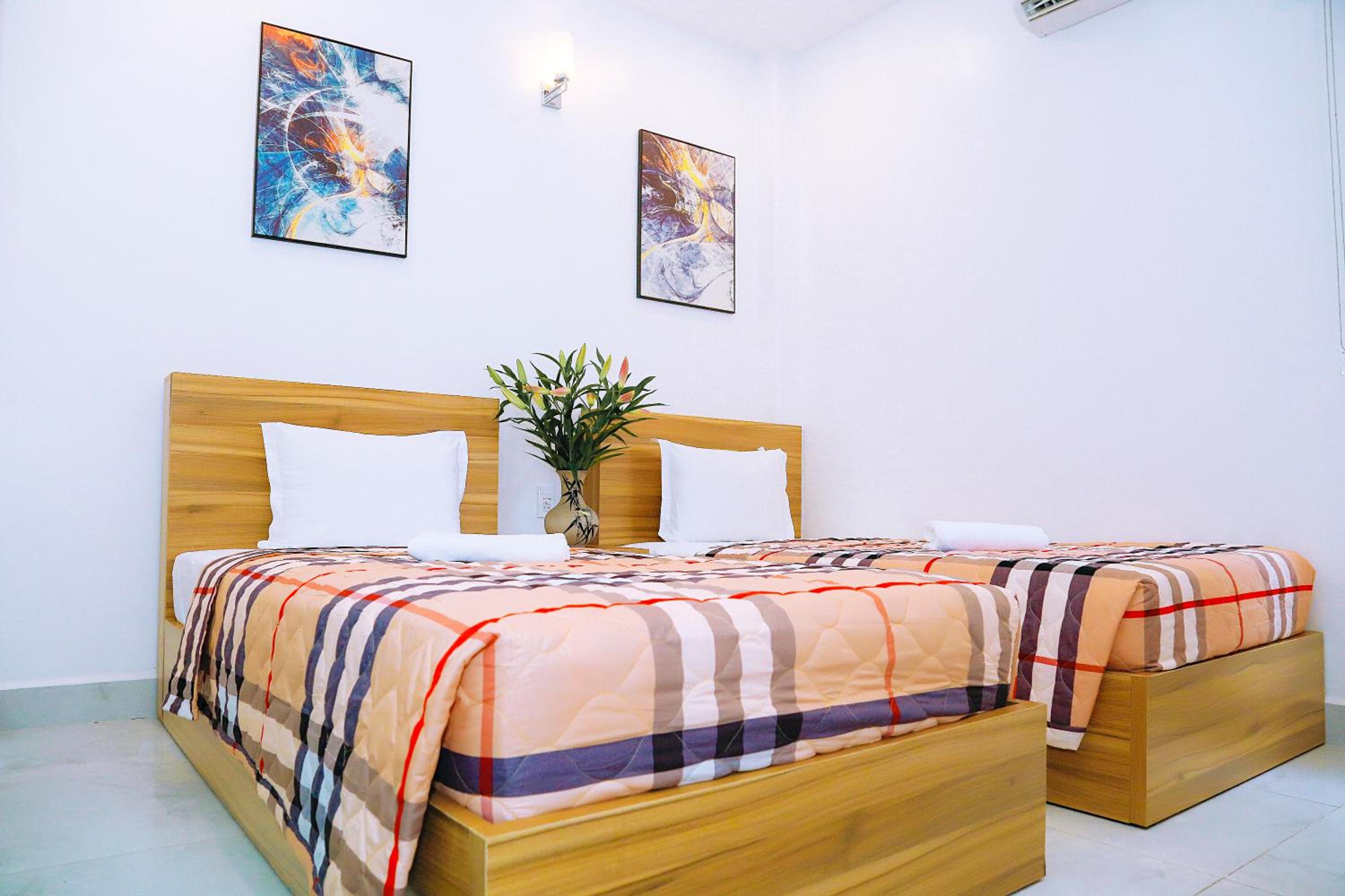 Louis Hotel - Bui Vien Walking Street