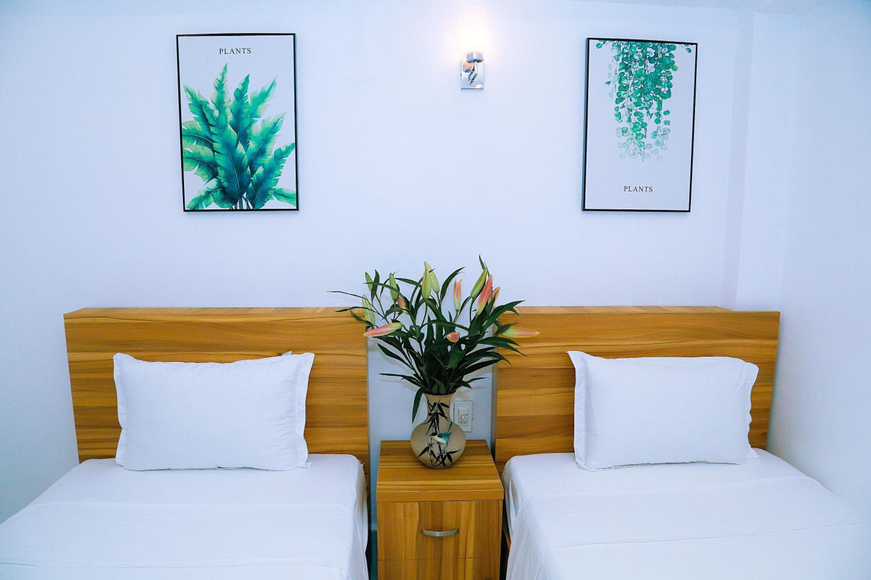 Louis Hotel - Bui Vien Walking Street