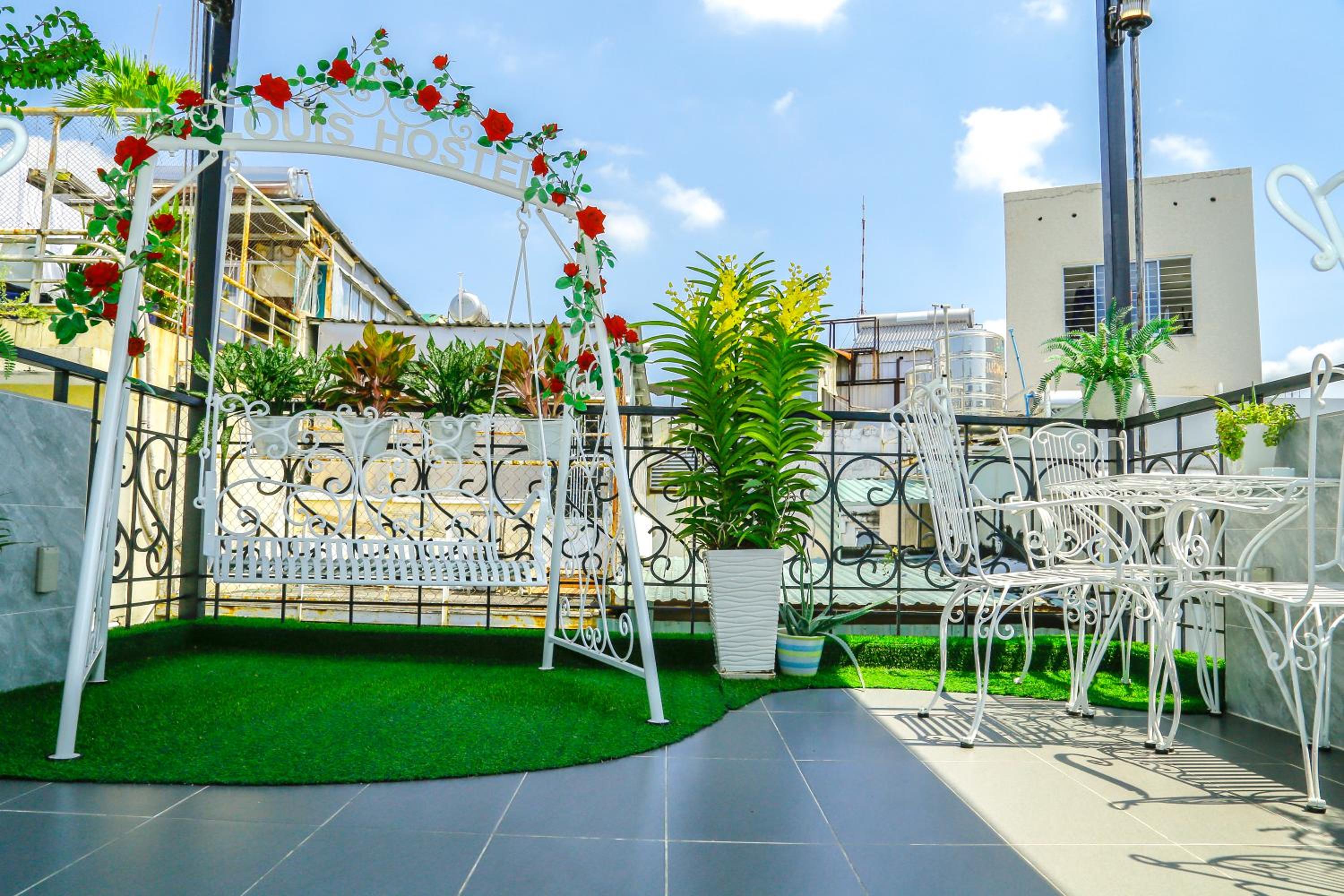 Louis Hotel - Bui Vien Walking Street