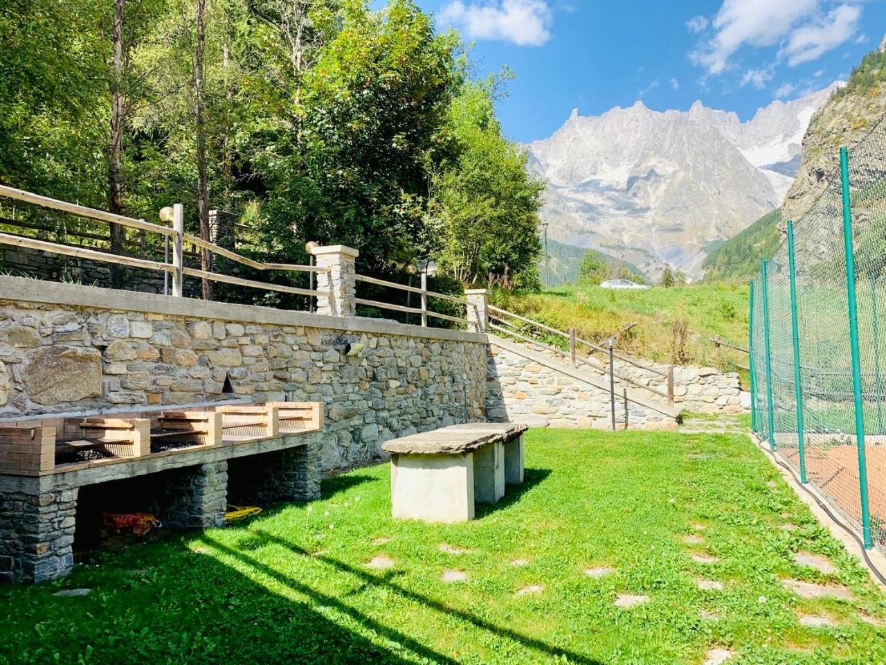 Courmayeur La Maison des Amis view 3