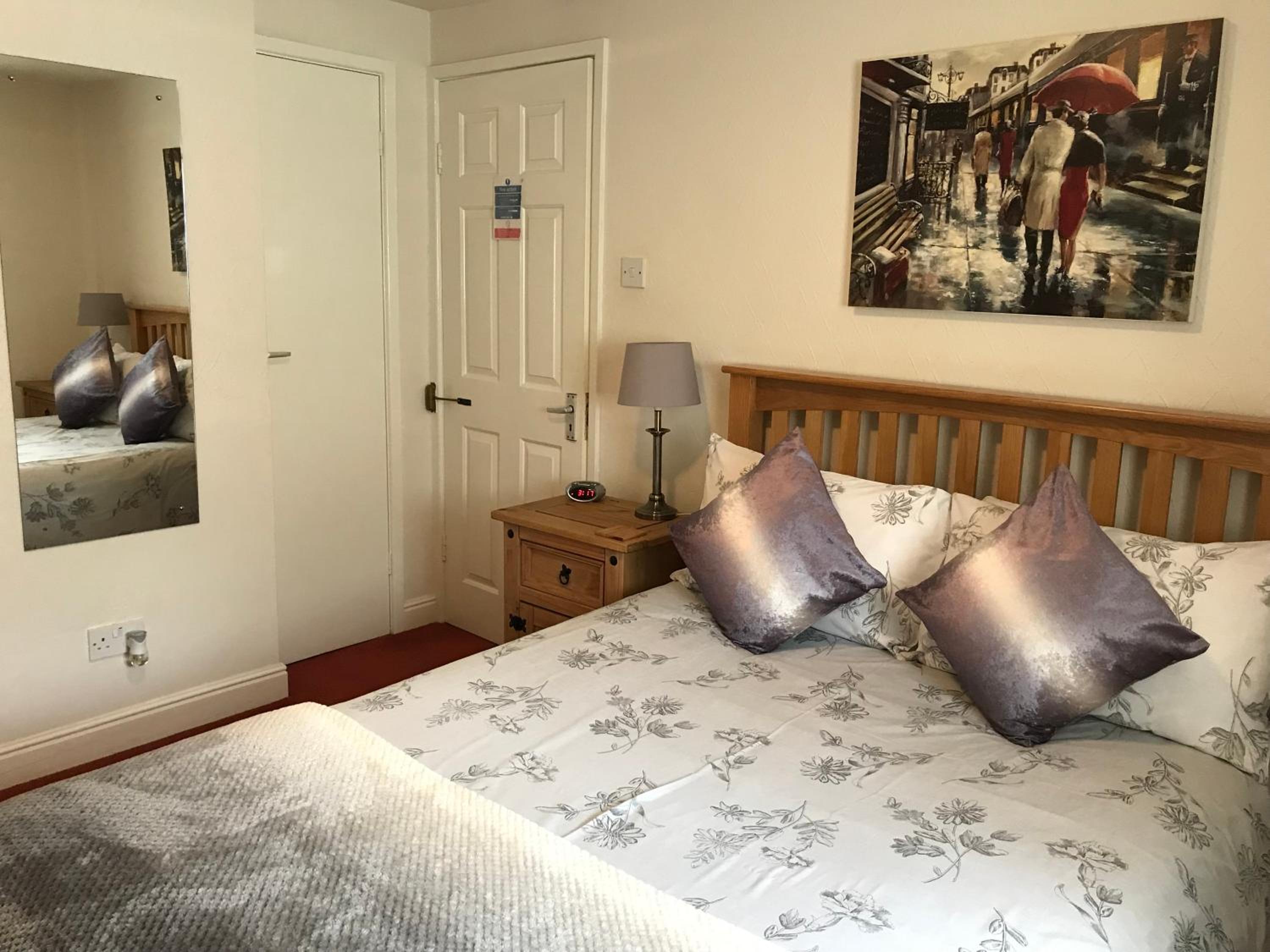 Bridge Farm Hotel