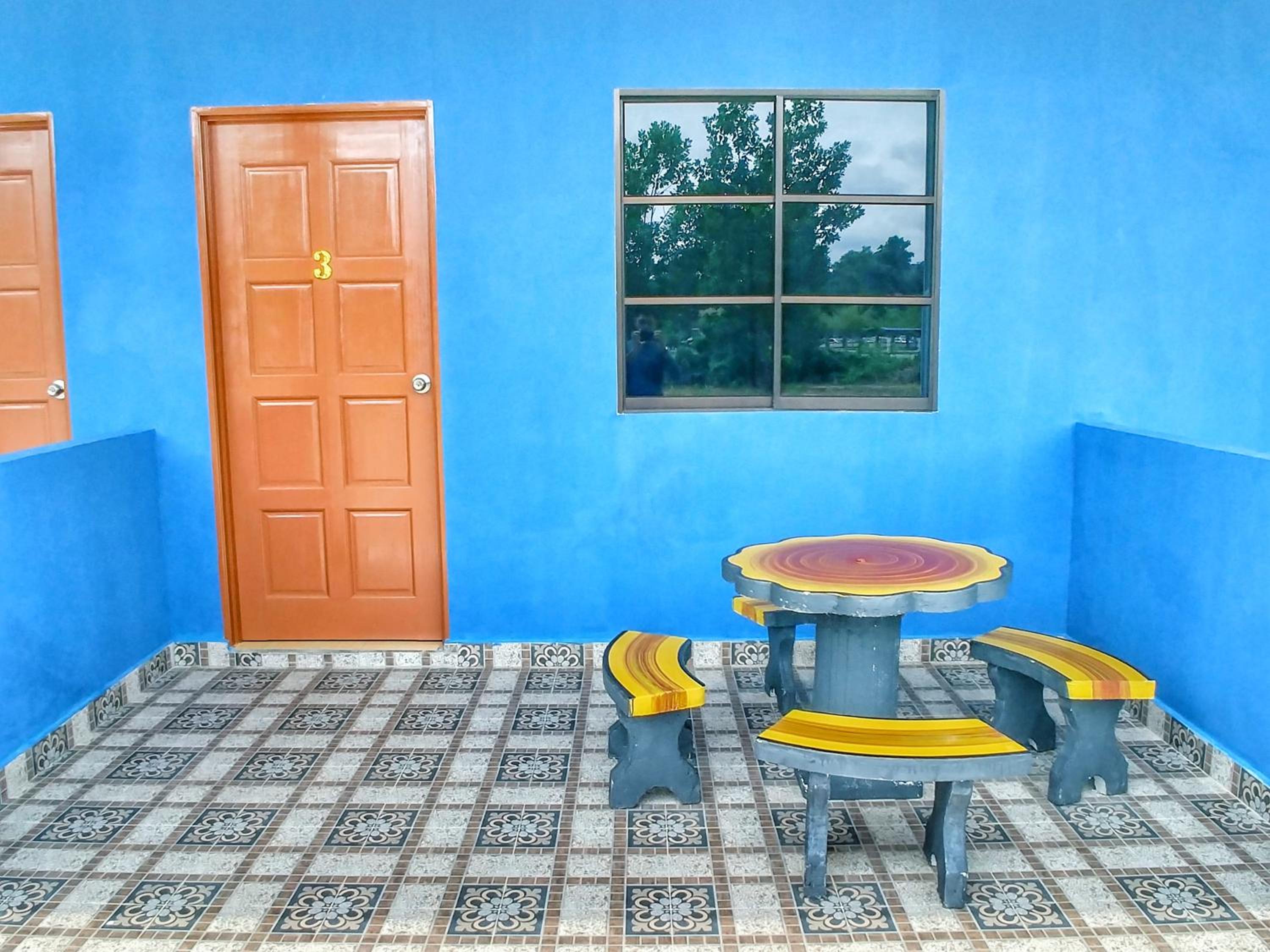 D'pinggir Guest Room photo 2