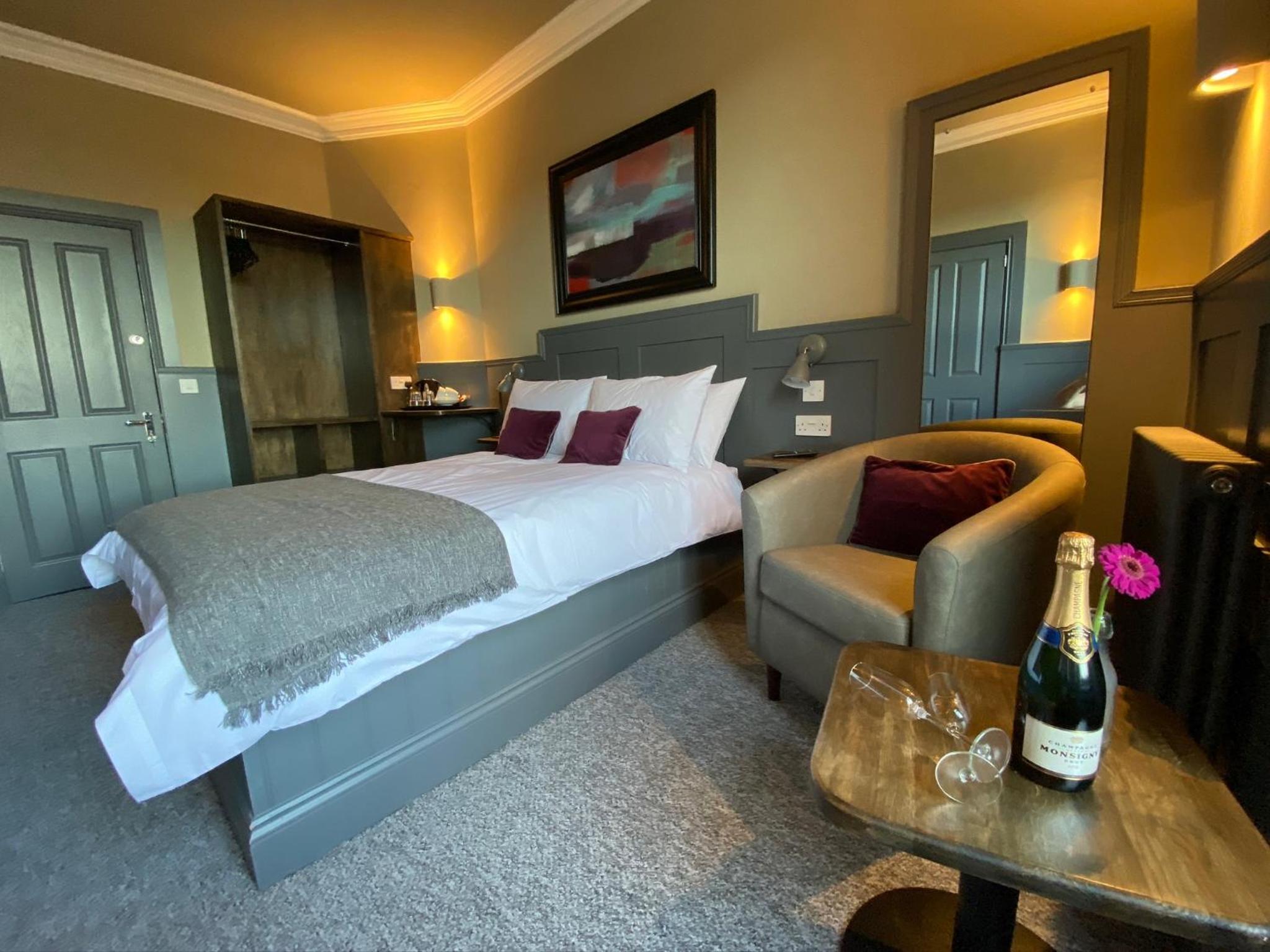 Irvine Guest House