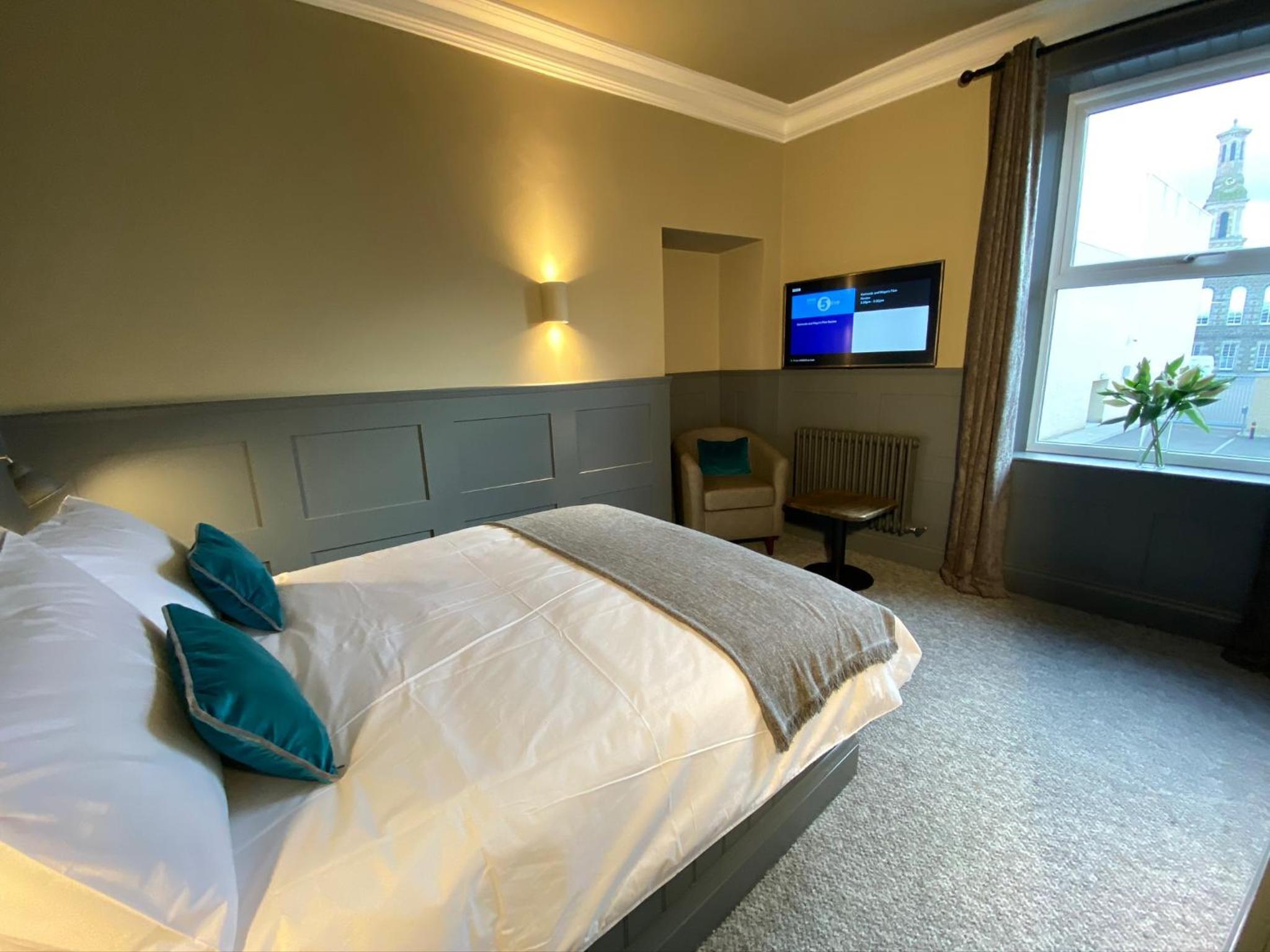 Irvine Guest House
