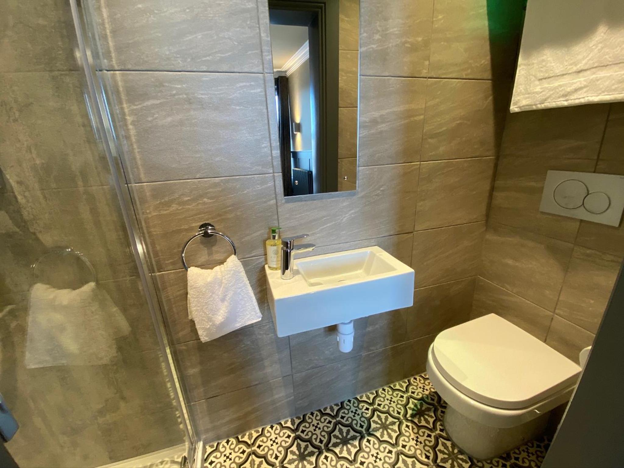 Irvine Guest House