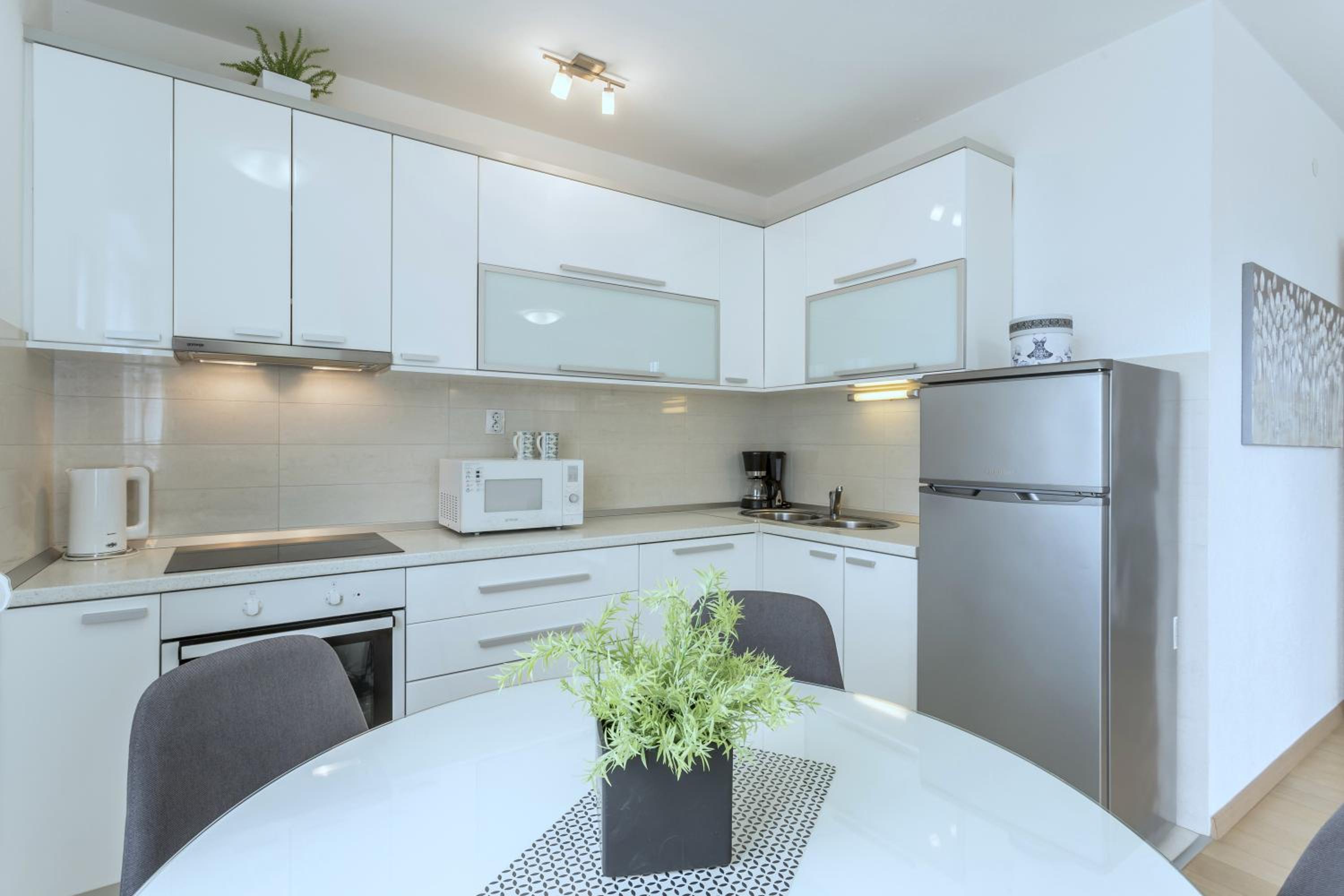 Iris beach apartments view 4