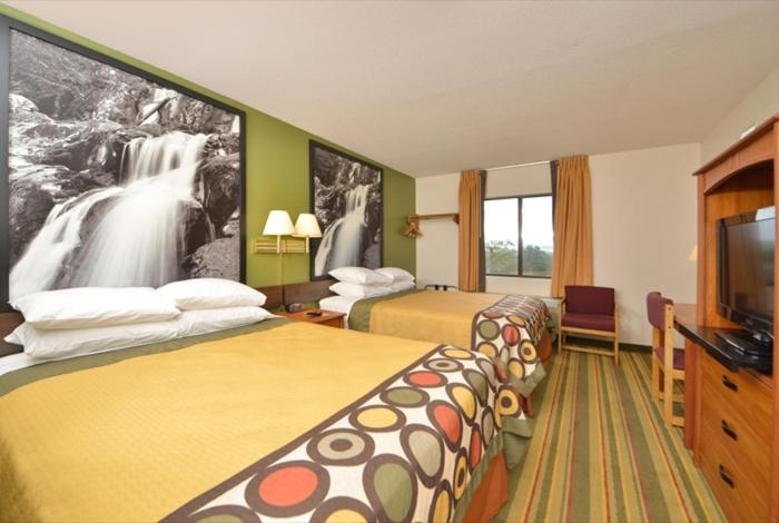 Super 8 by Wyndham Bedford view 3