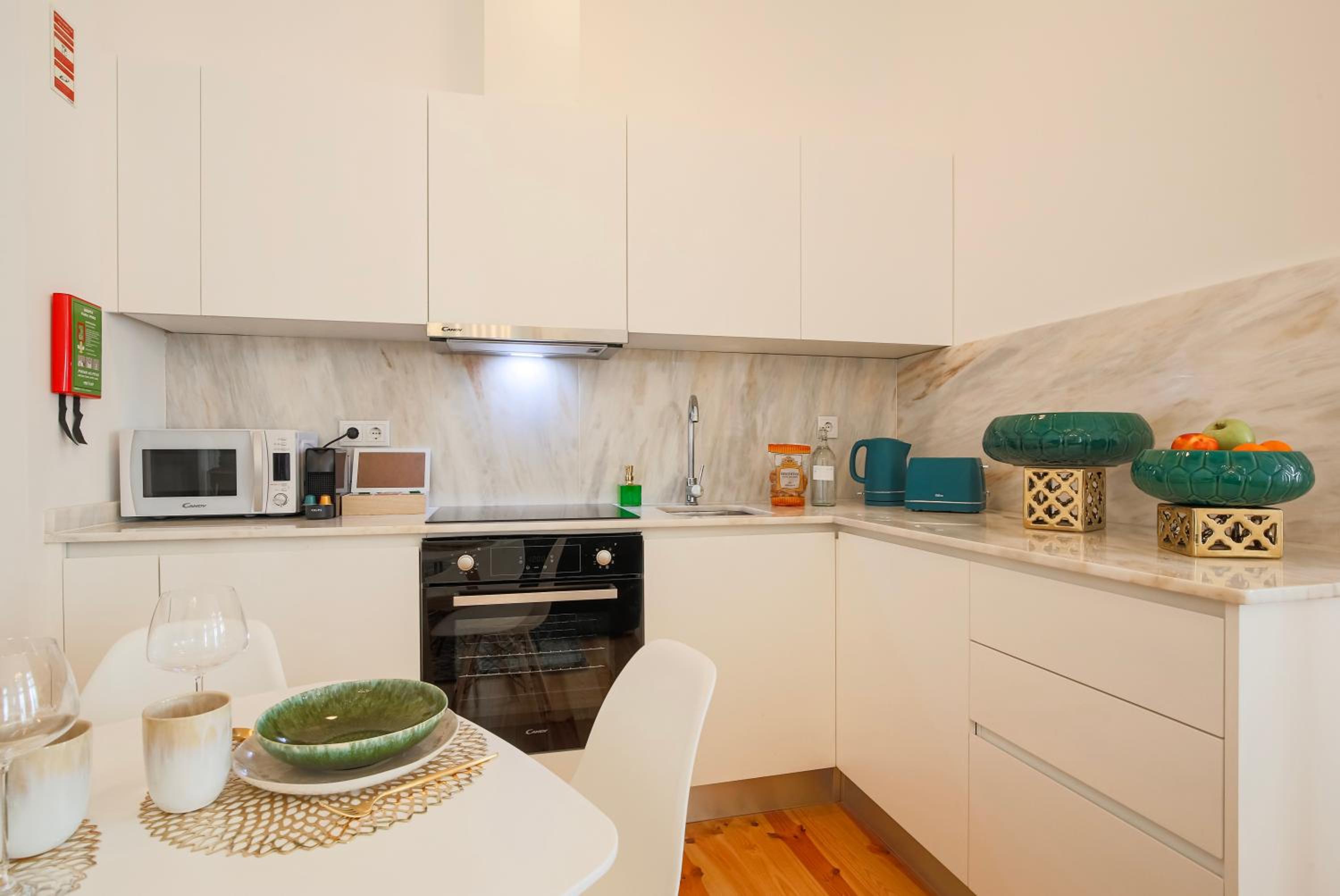 Esmeralda Apartment by Cozy Stay