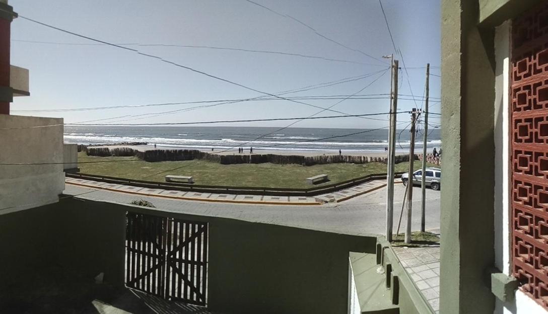 Santa Teresita frente al Mar