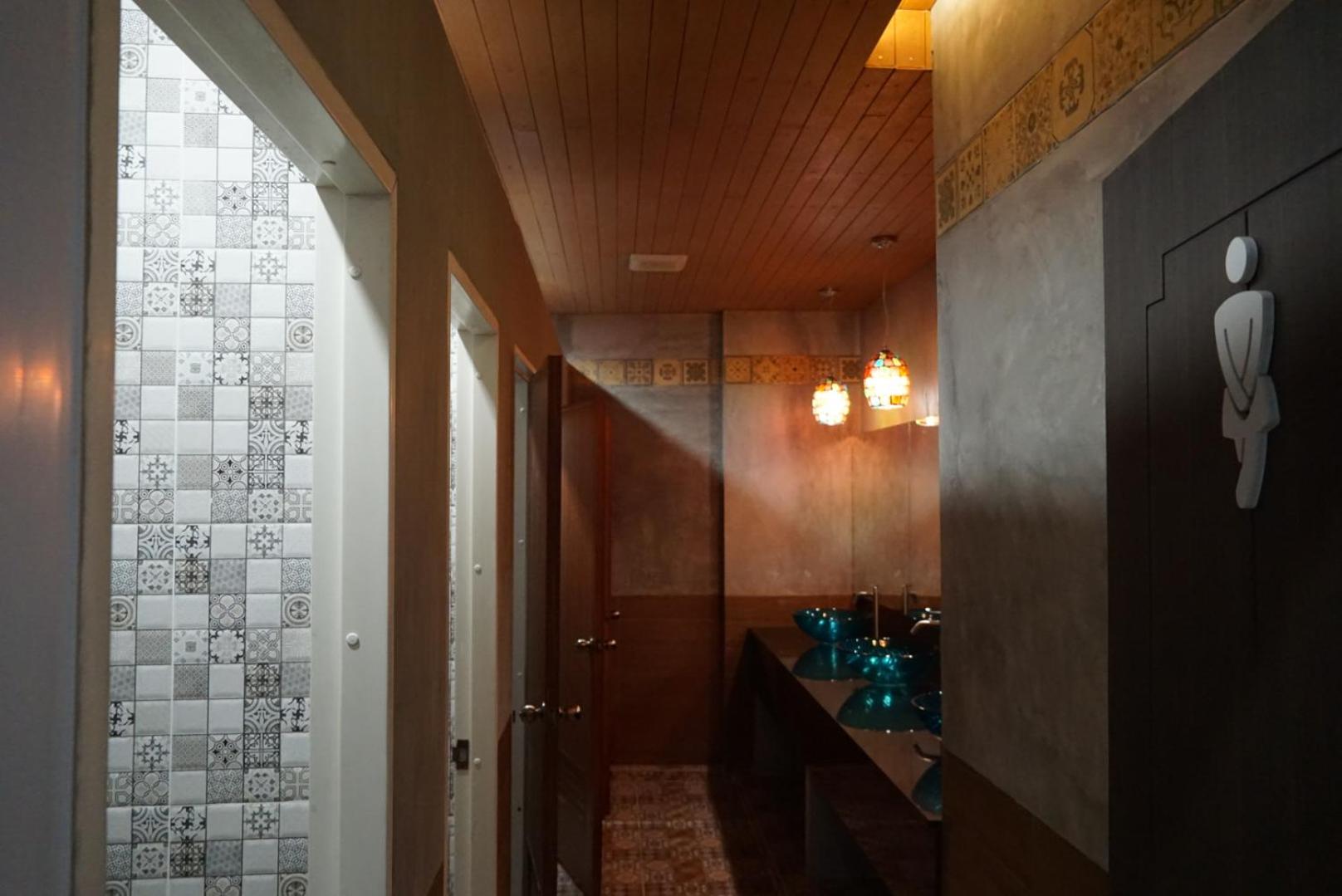Mangkon Hostel
