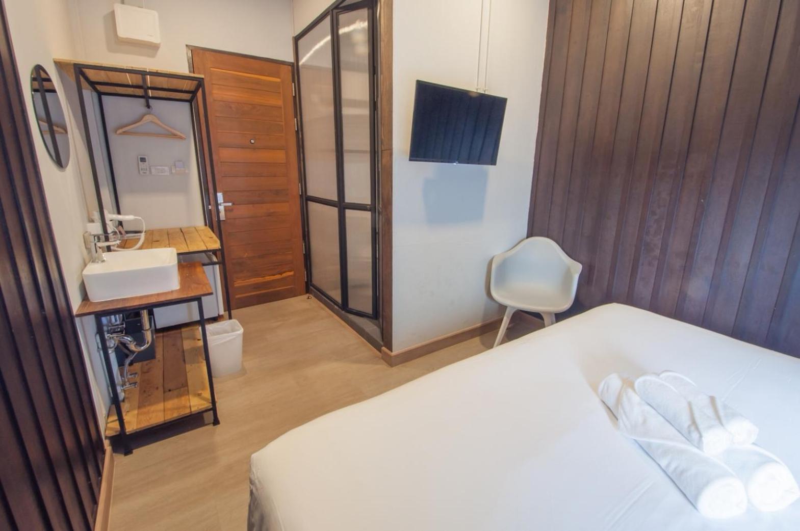 Sathu Hotel