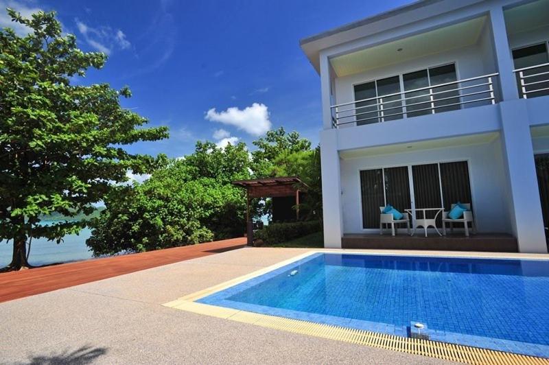 Chalong Beach Front Residence view 5