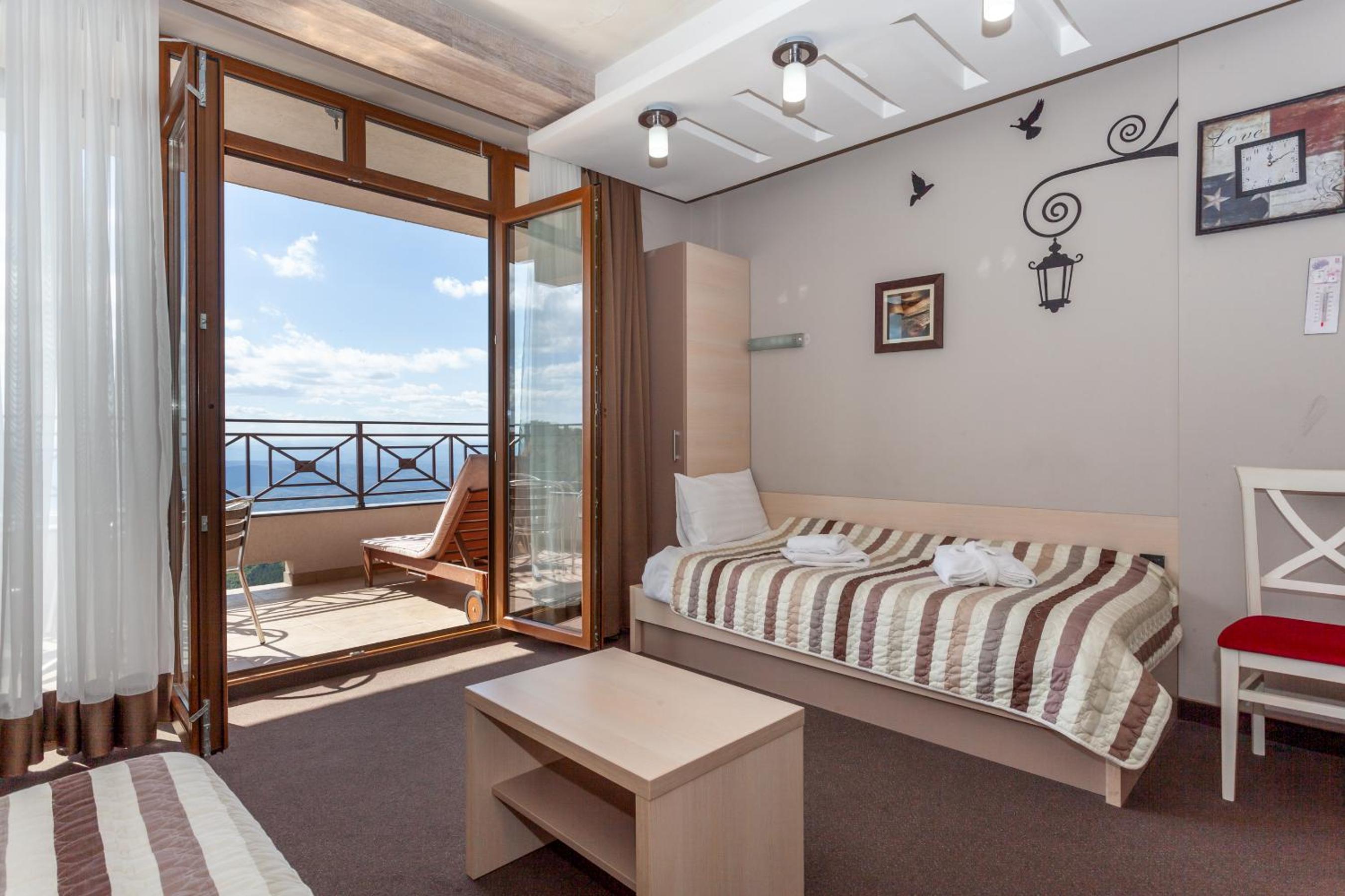 Milmari Resort & Spa Suites view 5