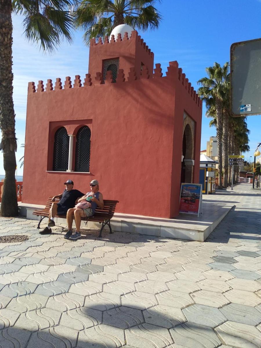 Apartamentos Ana Junto a la playa