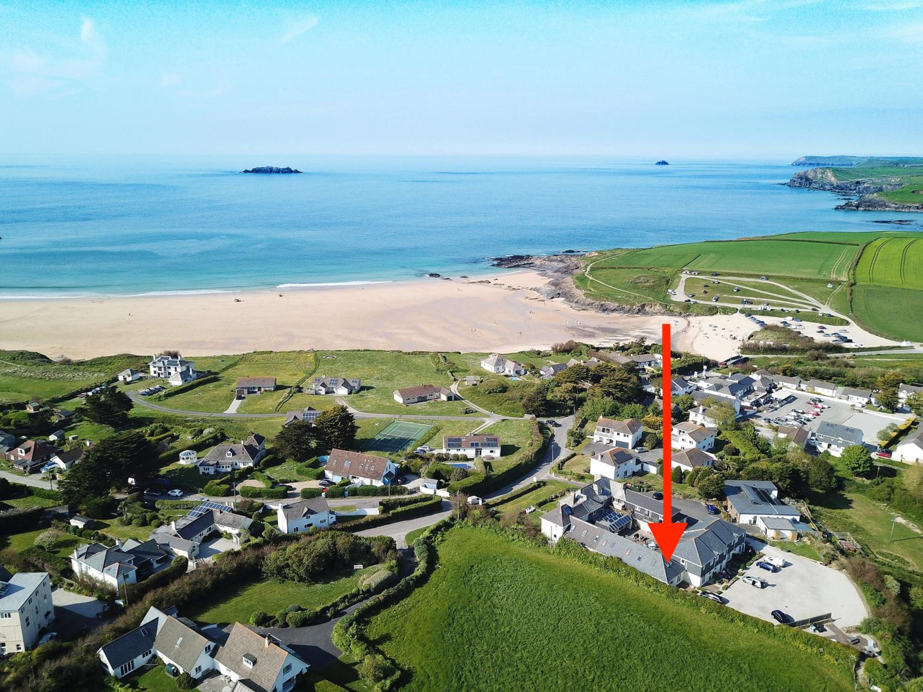 BY THE BEACH Harlyn Bay view 4