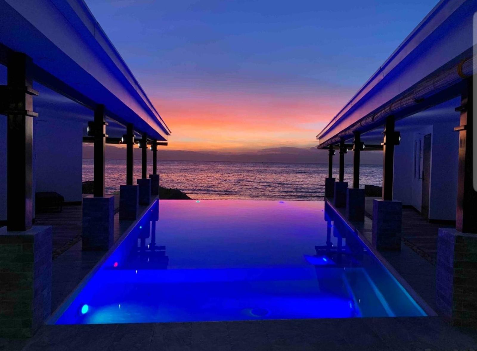 Alegria Water Front Beach House view 5