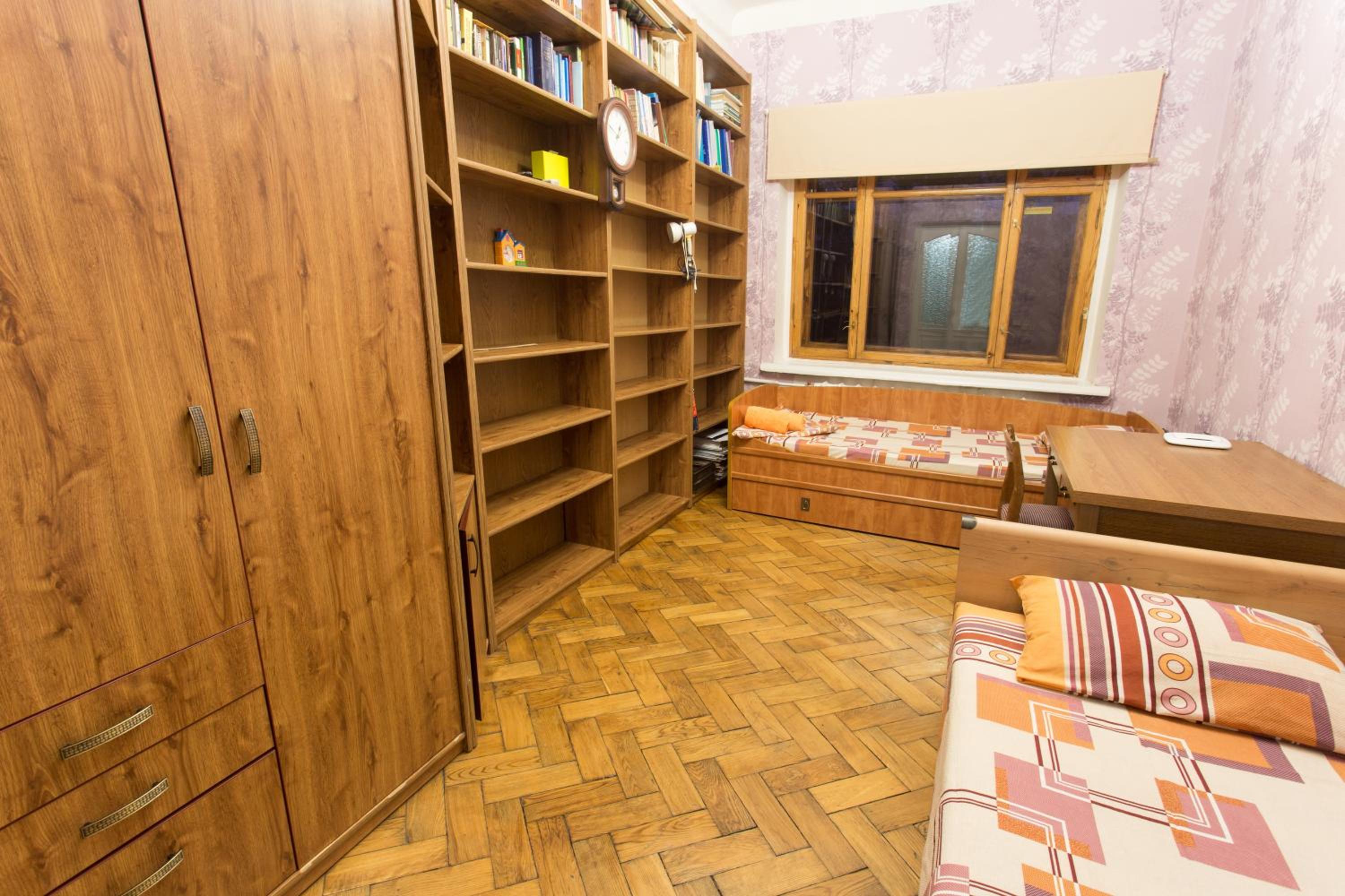 Calm Central Apartment view 4