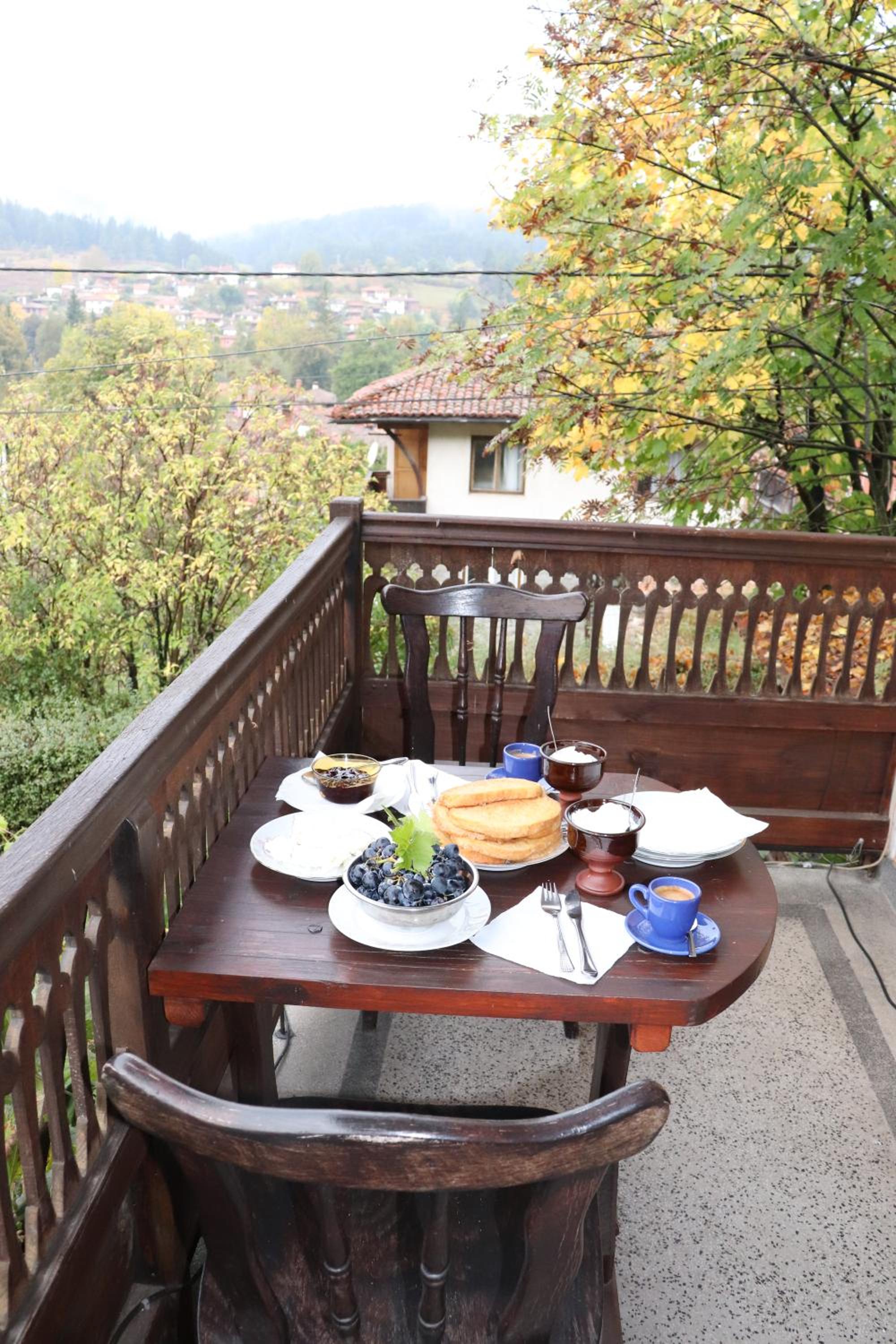 Dona Guest House - Horse Riding