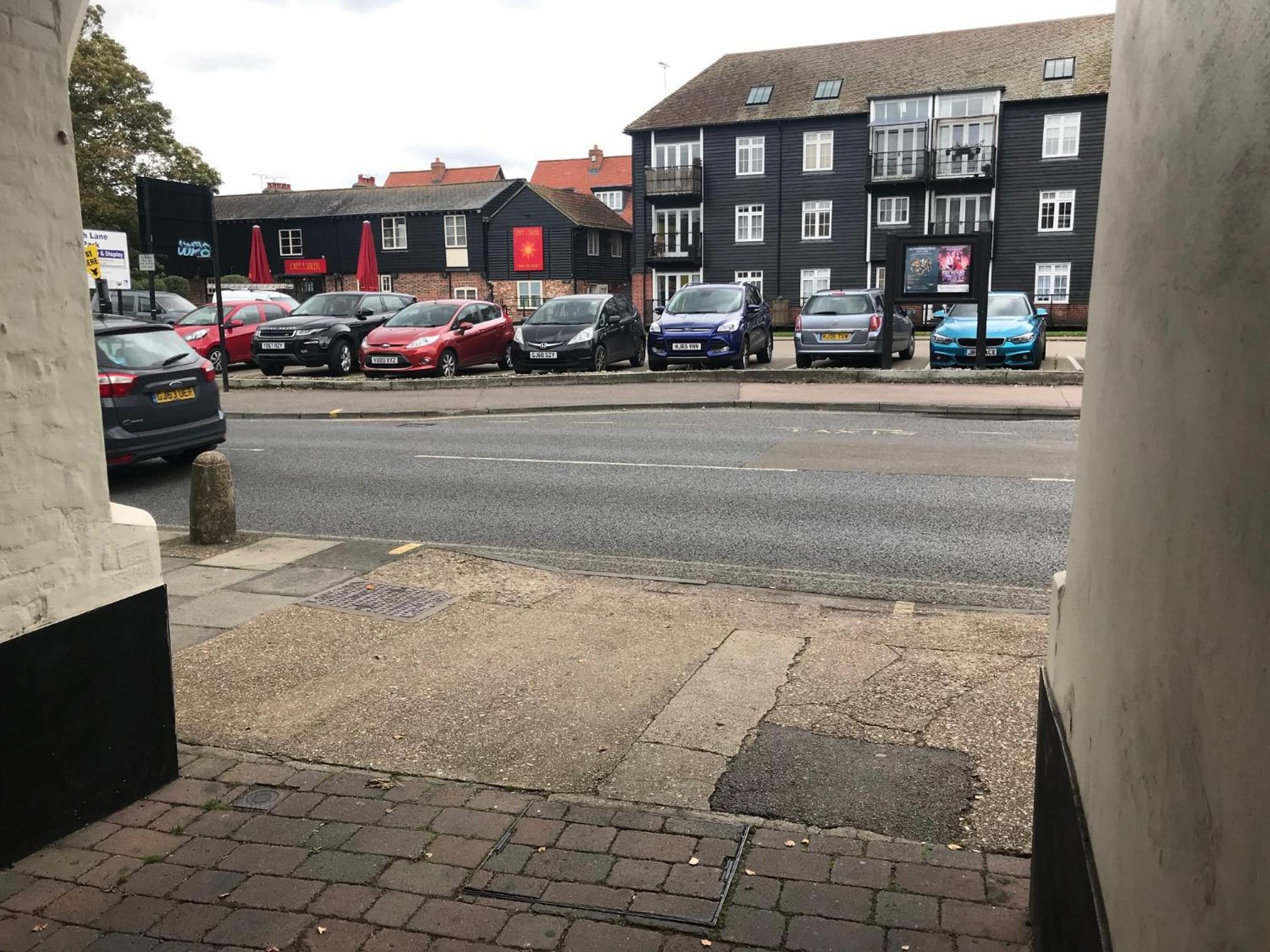 Photo 19