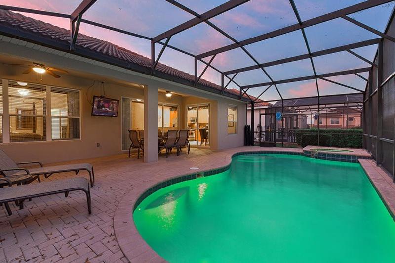 Windsor Luxury 3 Bed Villa with Games Room with Arcade Machines, Private Theater, Private Pool & Spillover Spa, Luxury Furnishings & Upgrades Throughout