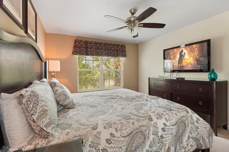 Windsor Luxury 3 Bed Villa with Games Room with Arcade Machines, Private Theater, Private Pool & Spillover Spa, Luxury Furnishings & Upgrades Throughout
