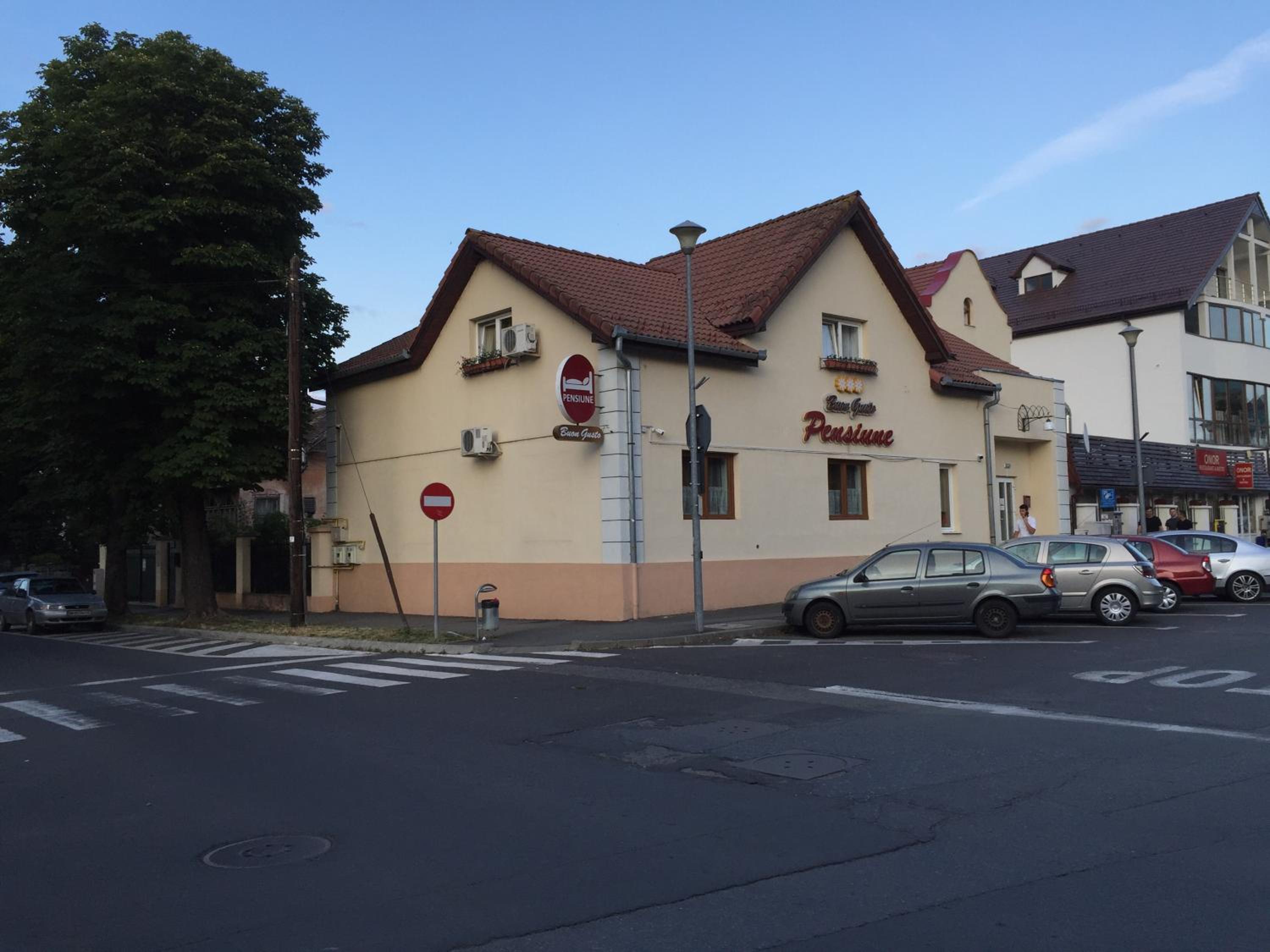 Pensiunea Buon Gusto Sibiu-motorcyle friendly,city center