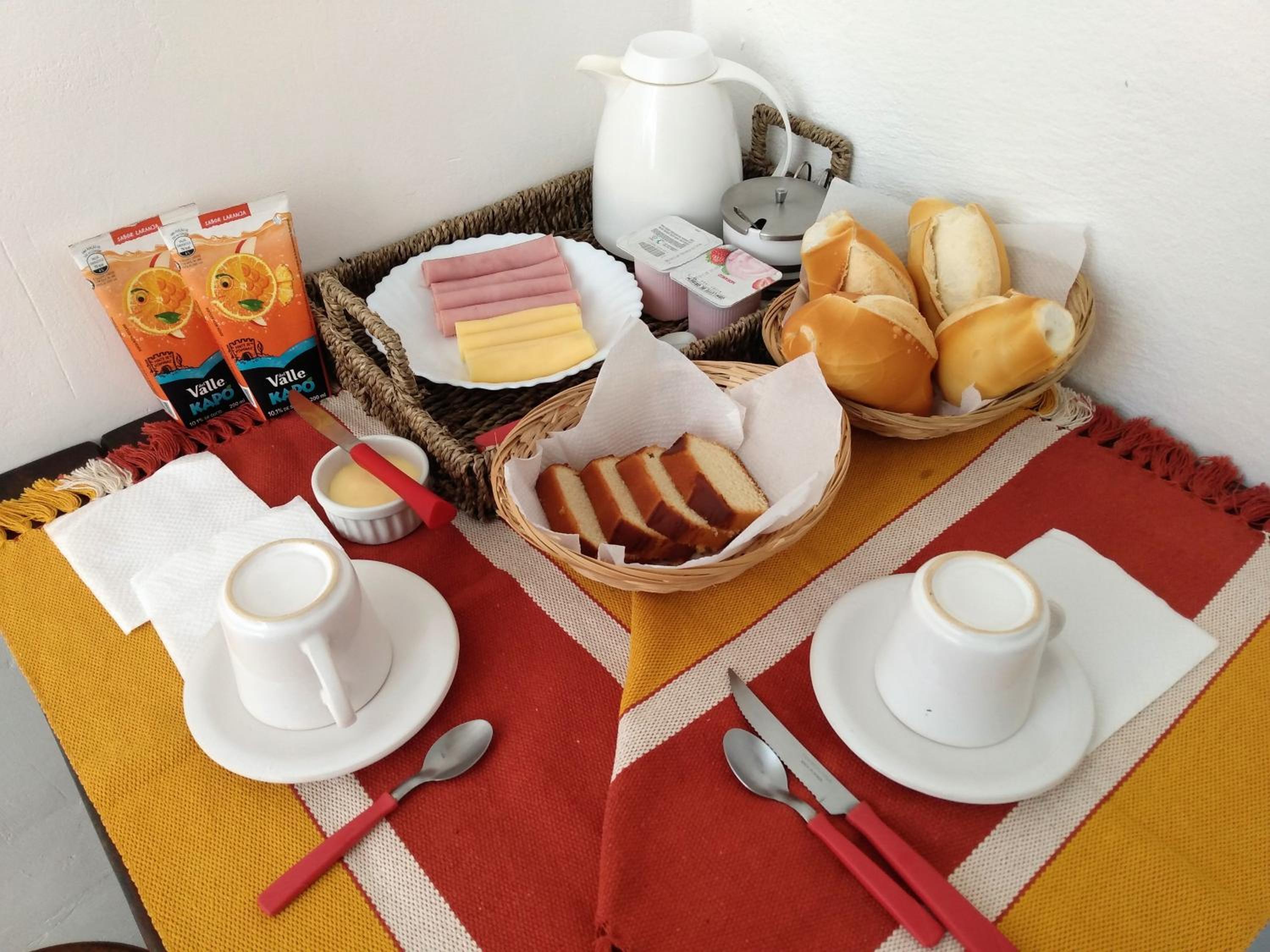 Suítes Recanto cama e café