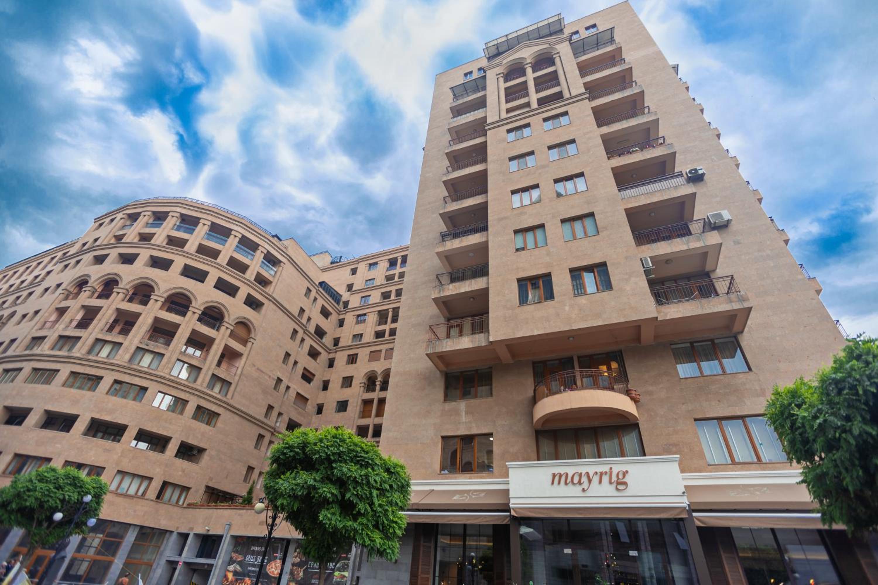 Apart-Hotel on Amiryan 4-6