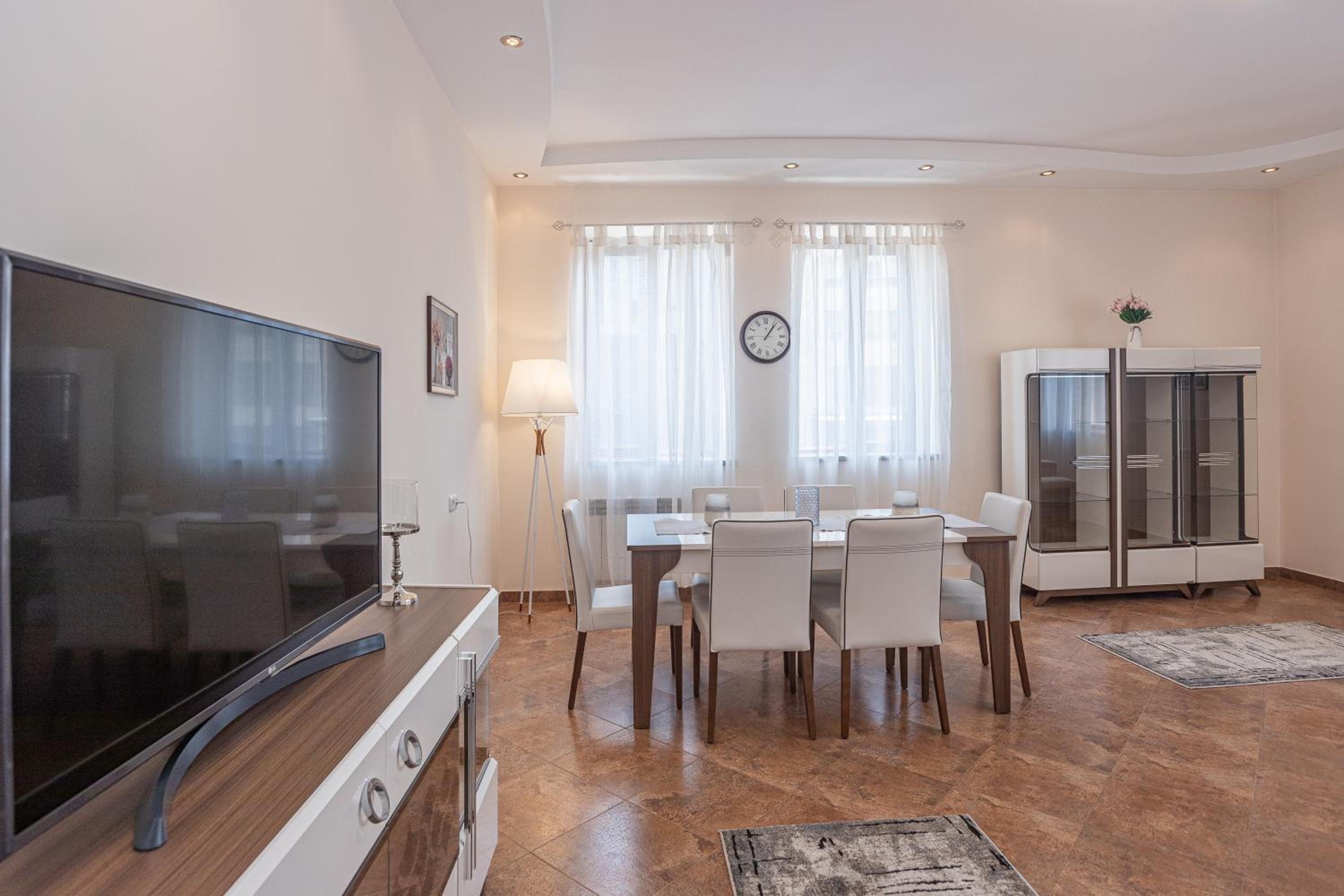 Apart-Hotel on Amiryan 4-6