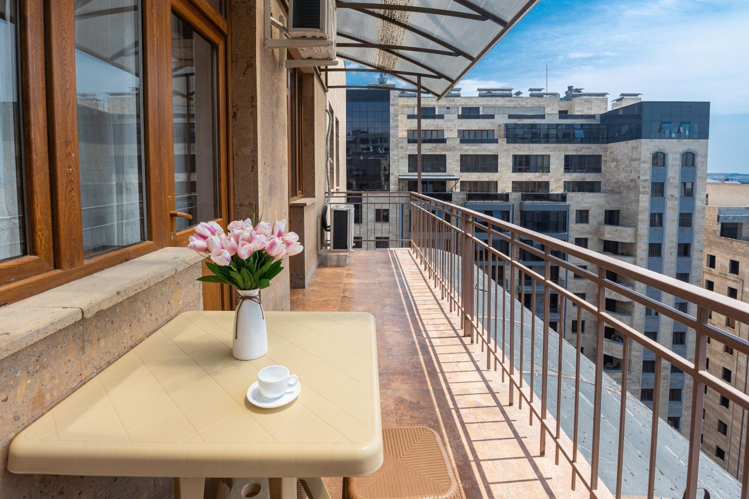 Apart-Hotel on Amiryan 4-6