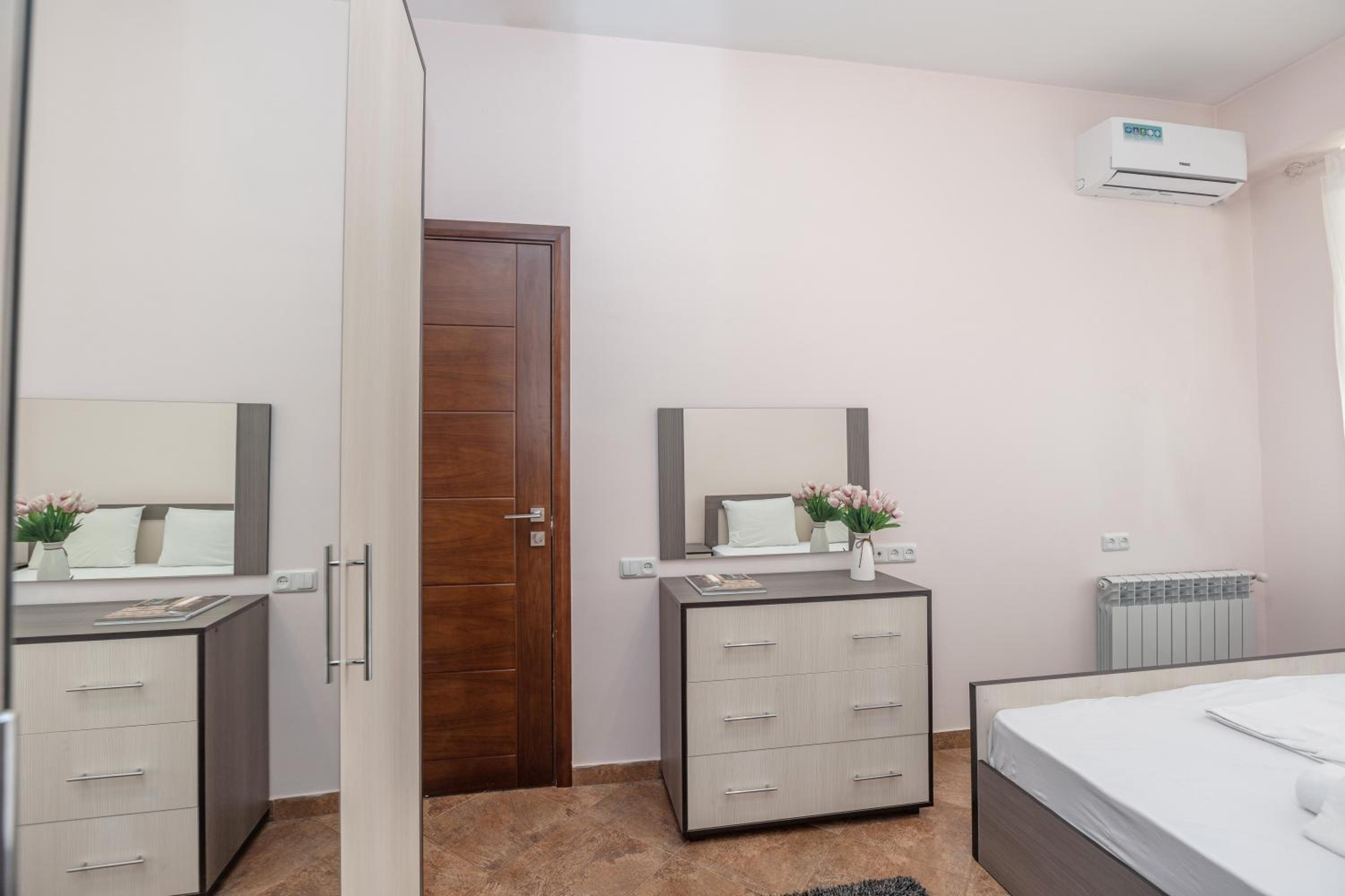 Apart-Hotel on Amiryan 4-6