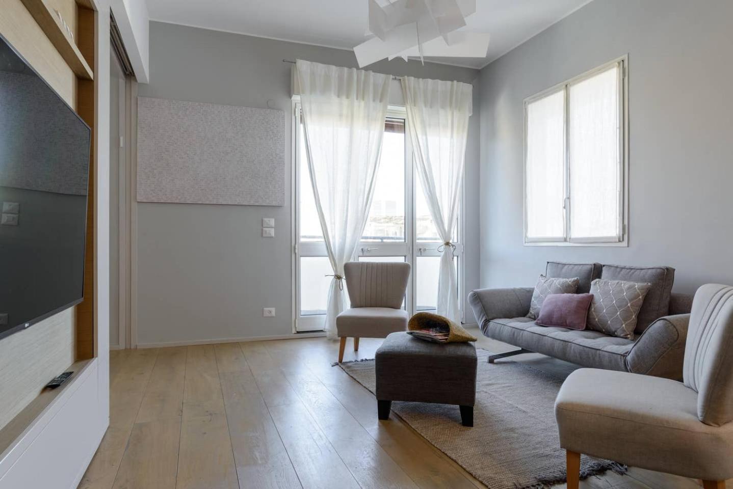 Italian design apartment in Rothschild Blvd