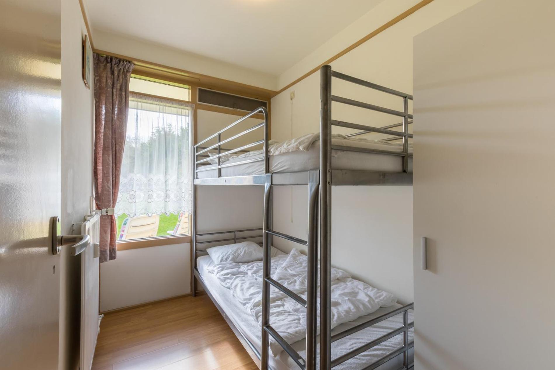 Welcome in - Appartement dichtbij het strand, met fietsenberging en ruim terras view 2