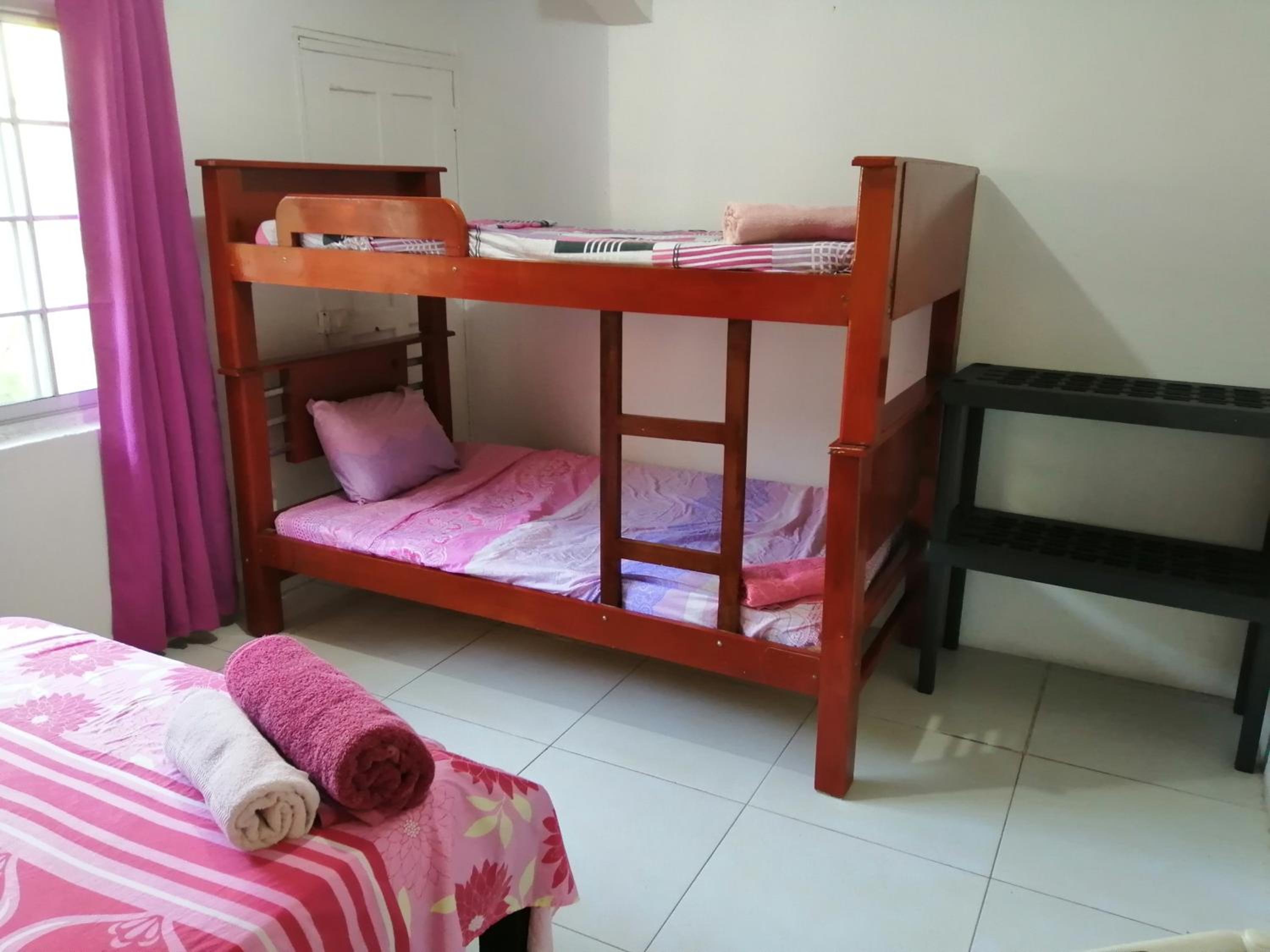 Inn Skyline Hostel