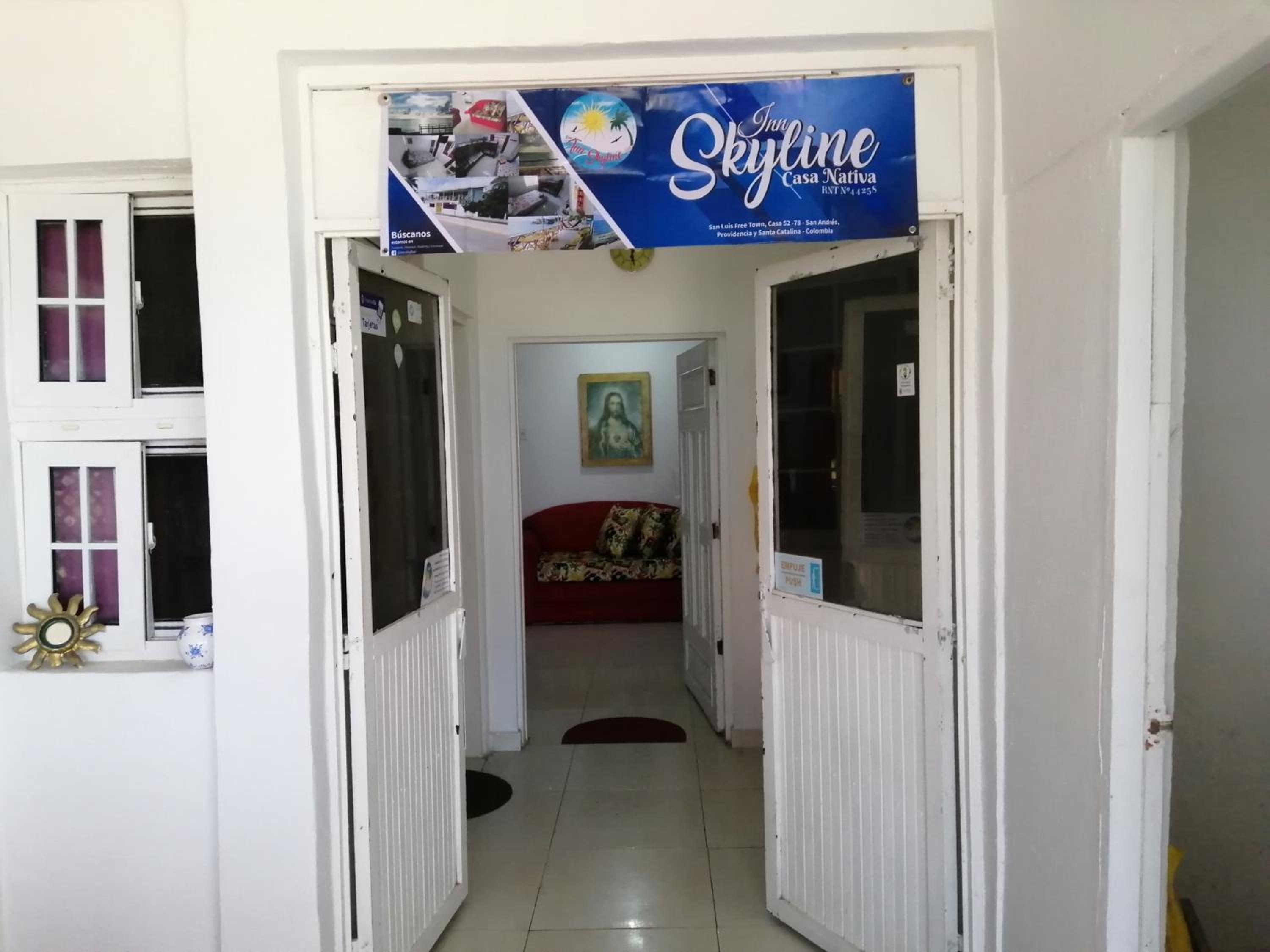 Inn Skyline Hostel