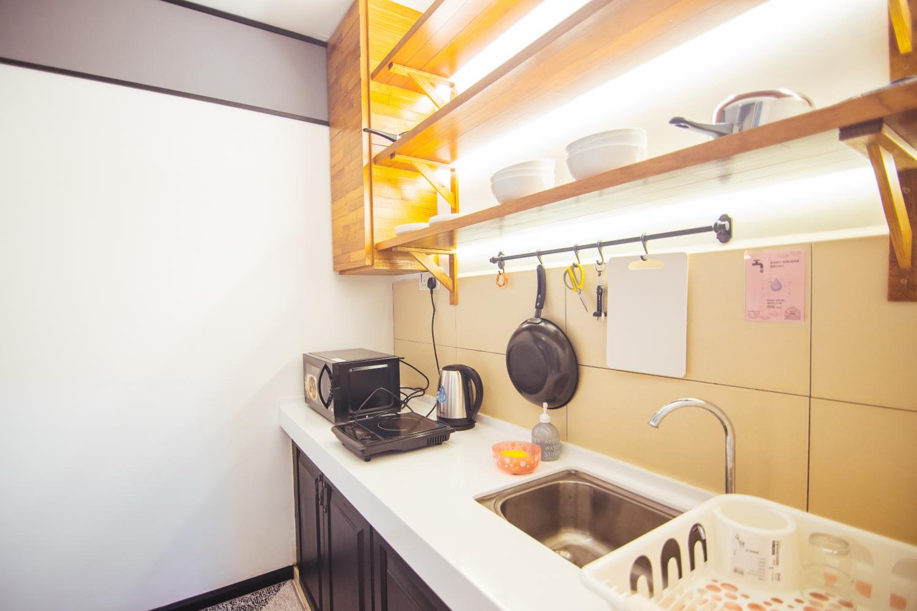 Akademik Suite by RR JBcity