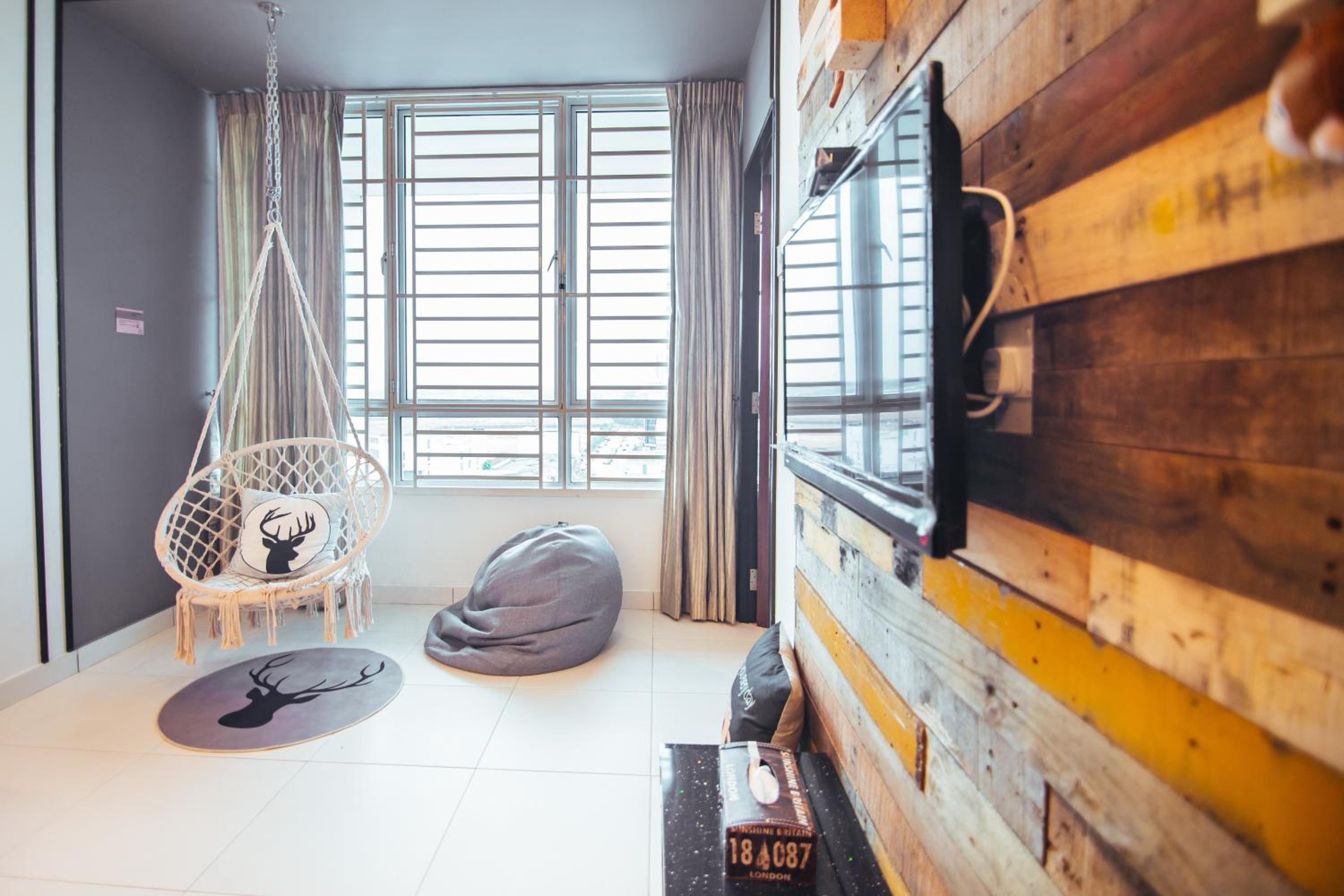 Akademik Suite by RR JBcity