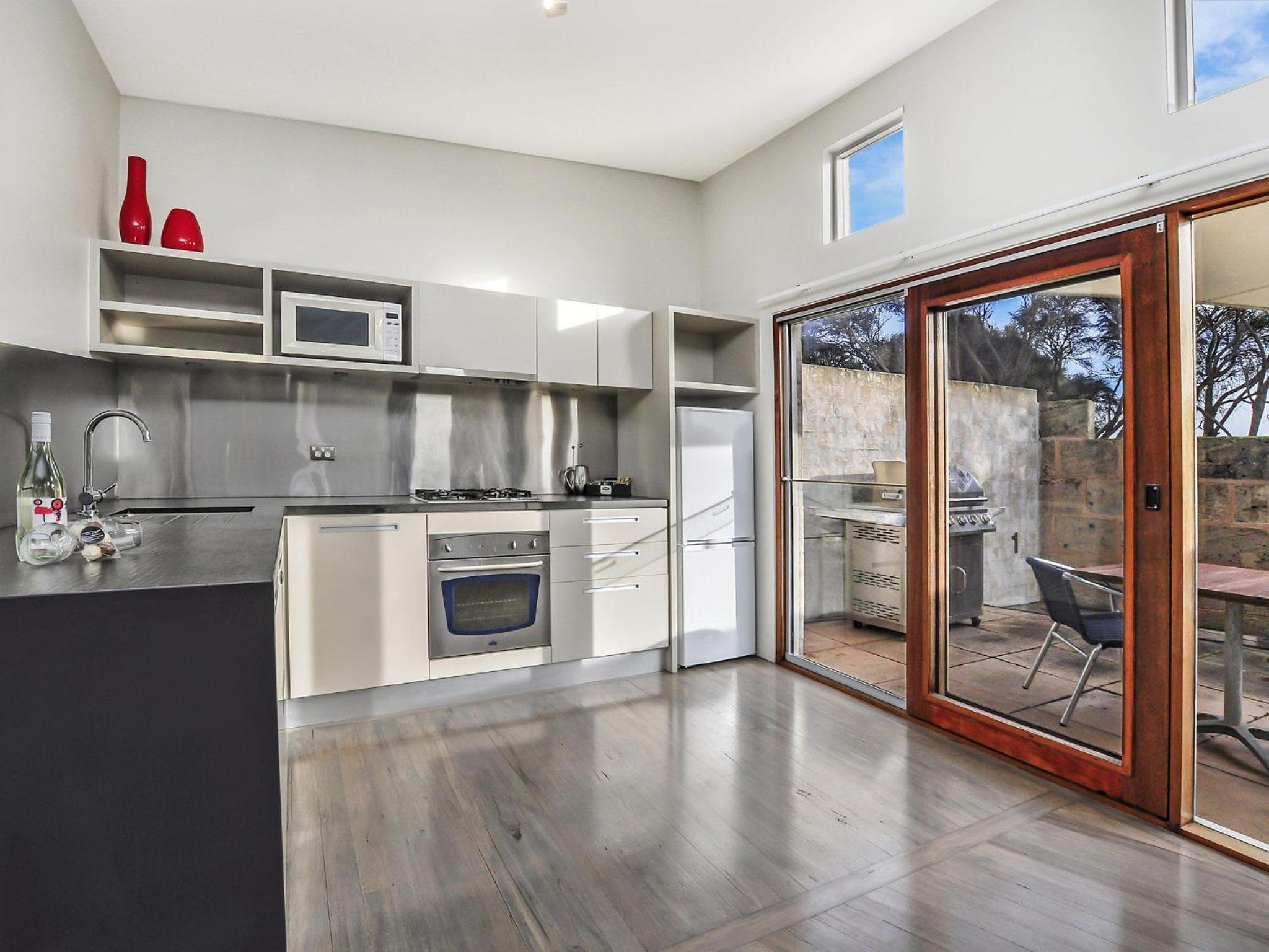 Hearns Beachside Villa 2