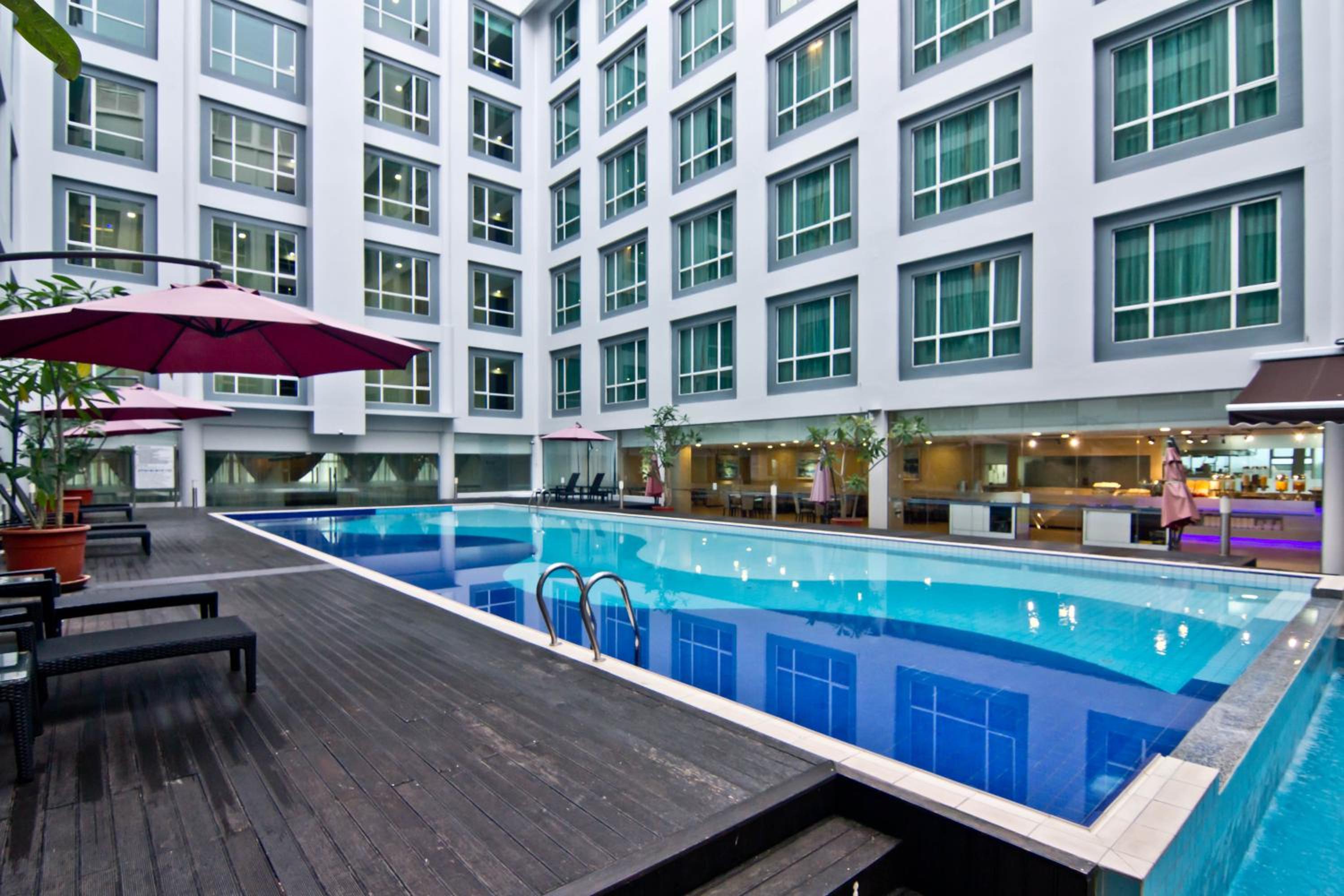 Hotel Pan Borneo Hotel Kota Kinabalu - Image 1