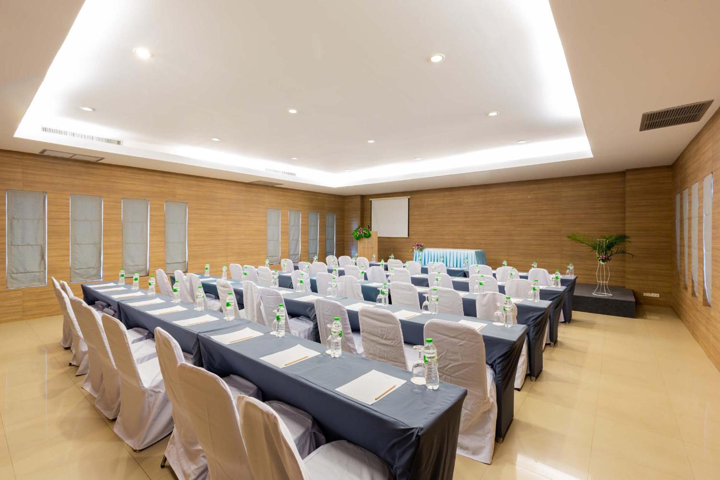 meeting & event spaces