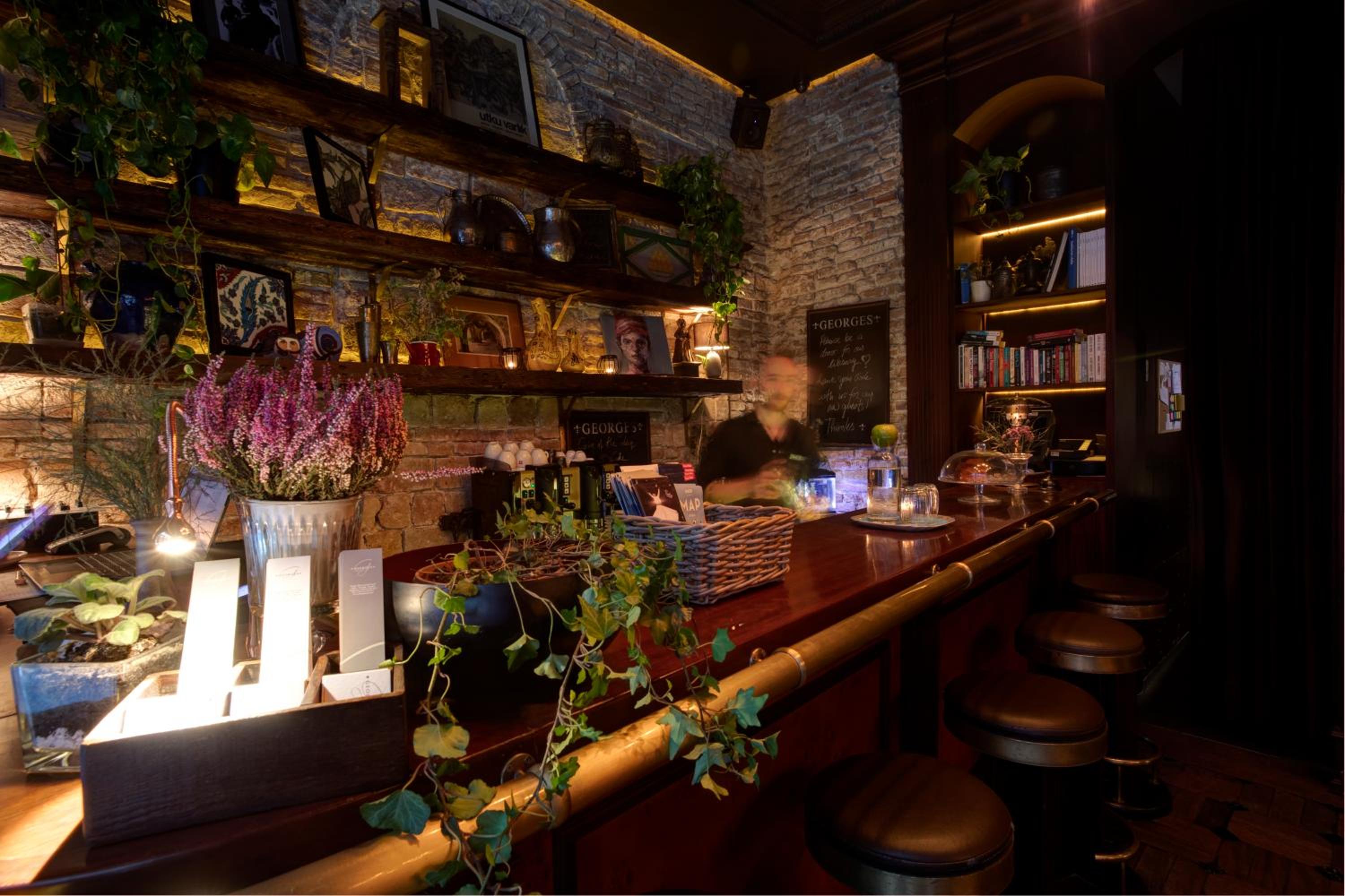 Georges Otel Galata - Image 23