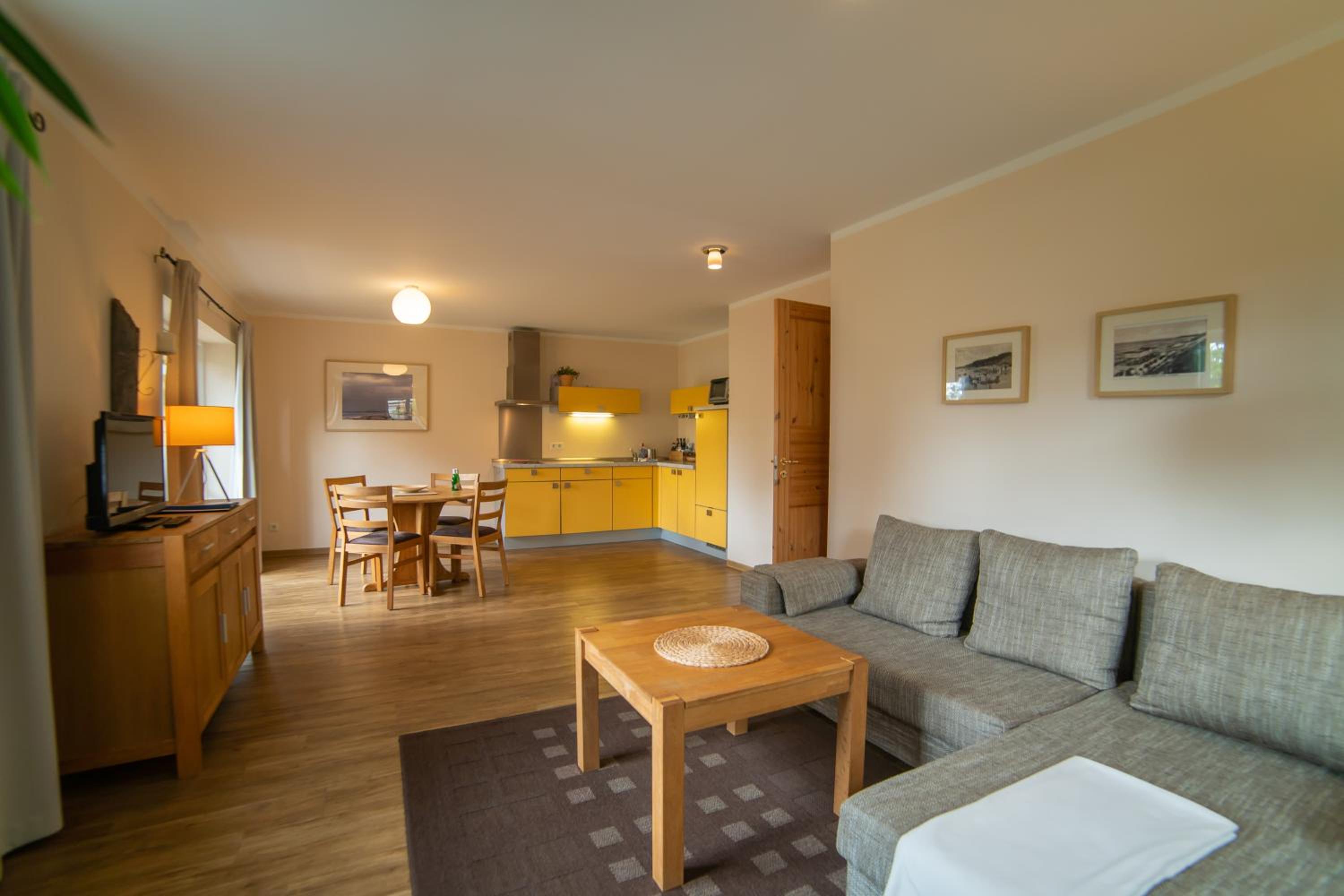 Haus Stoertebeker Appartements - Hotel Garni, Seebad Lubmin