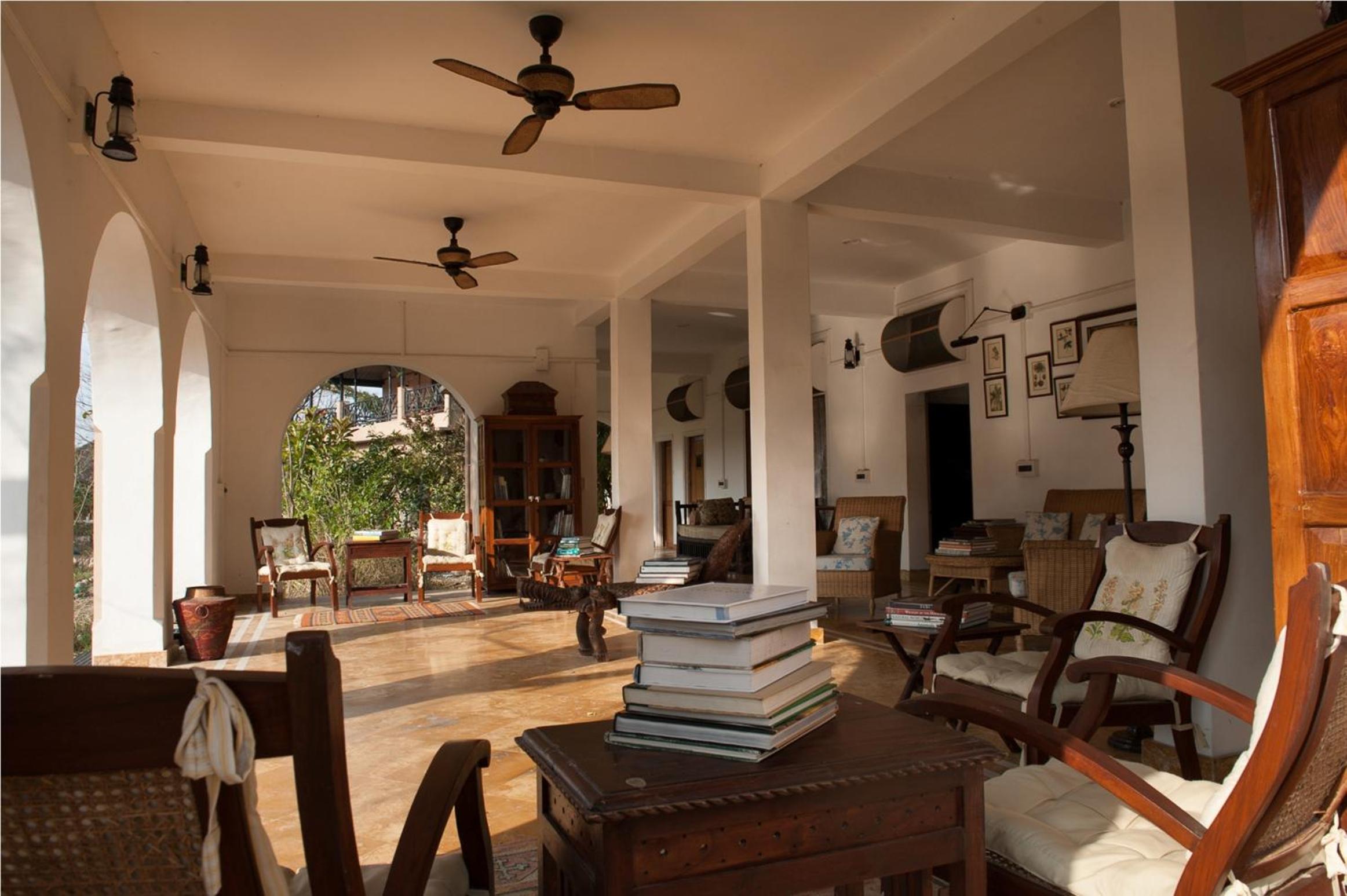 lounge