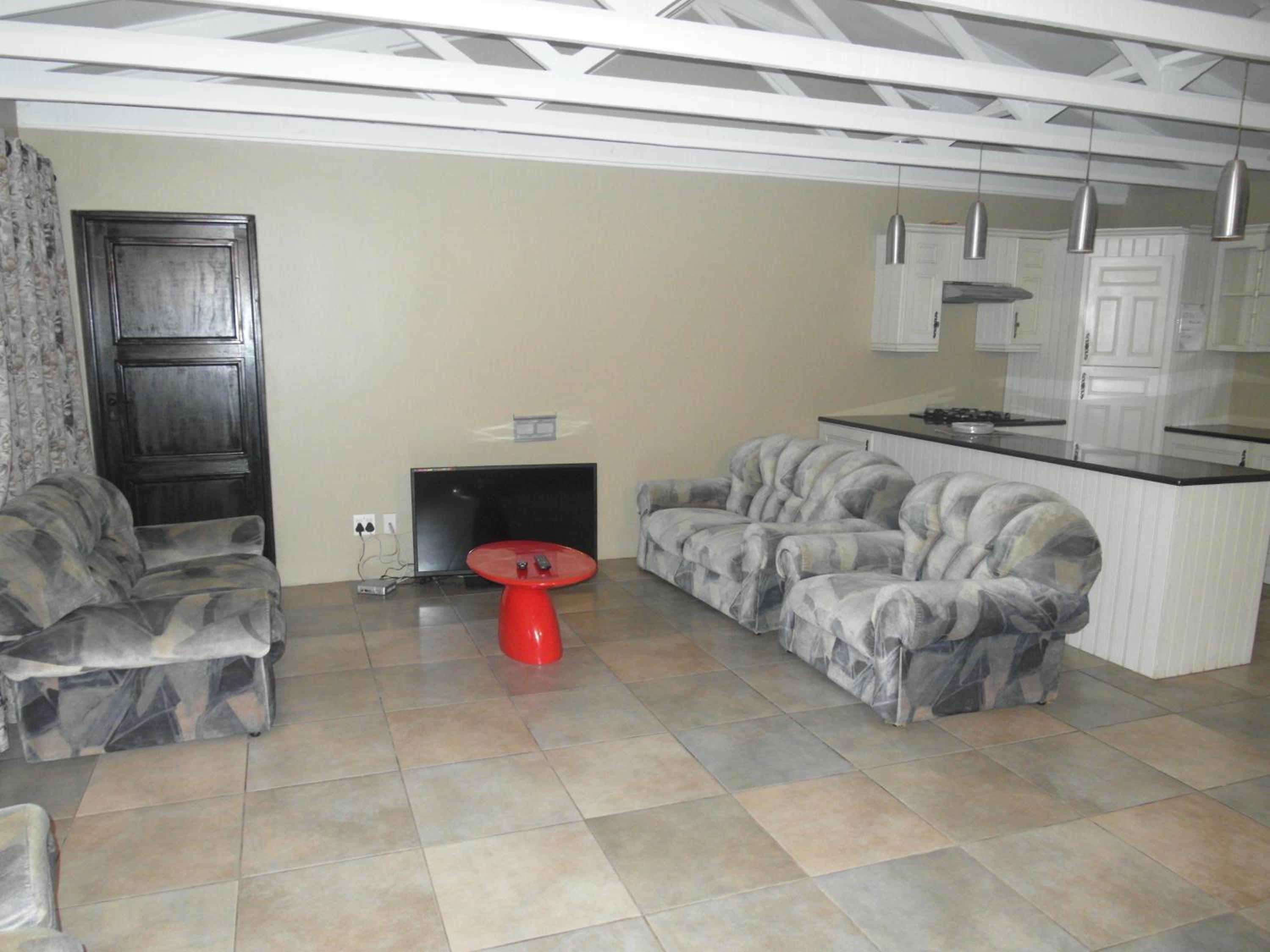 Lake Sands Manor