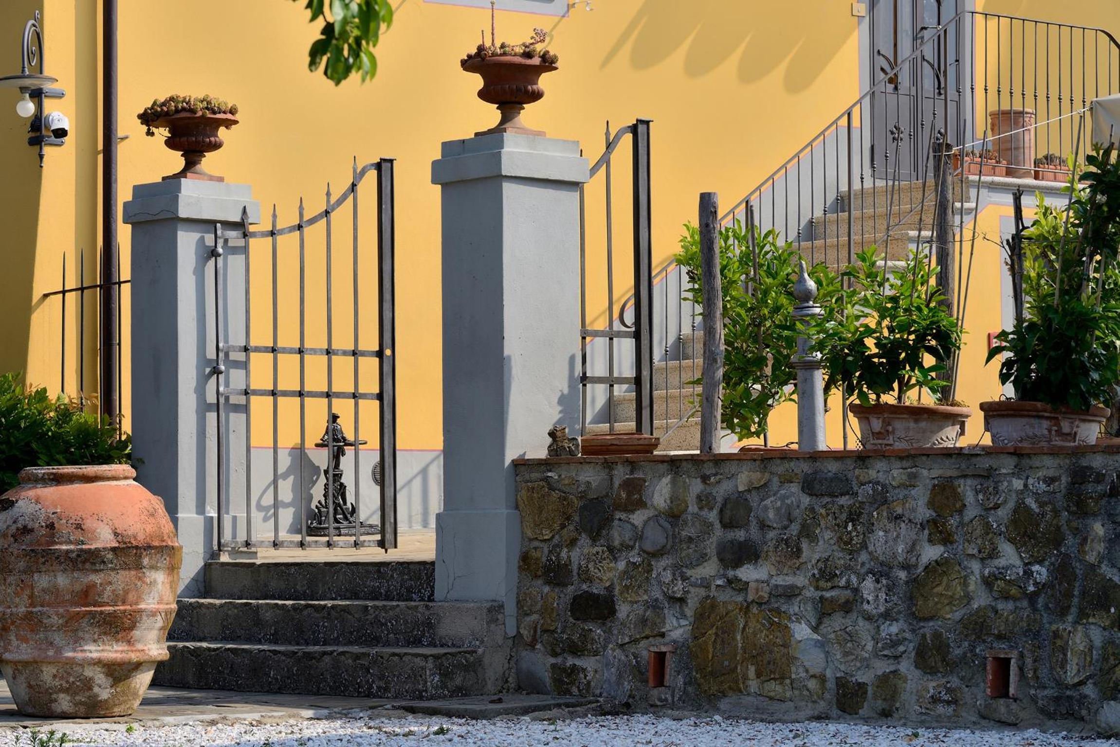 Amedea Tuscany Country Experience