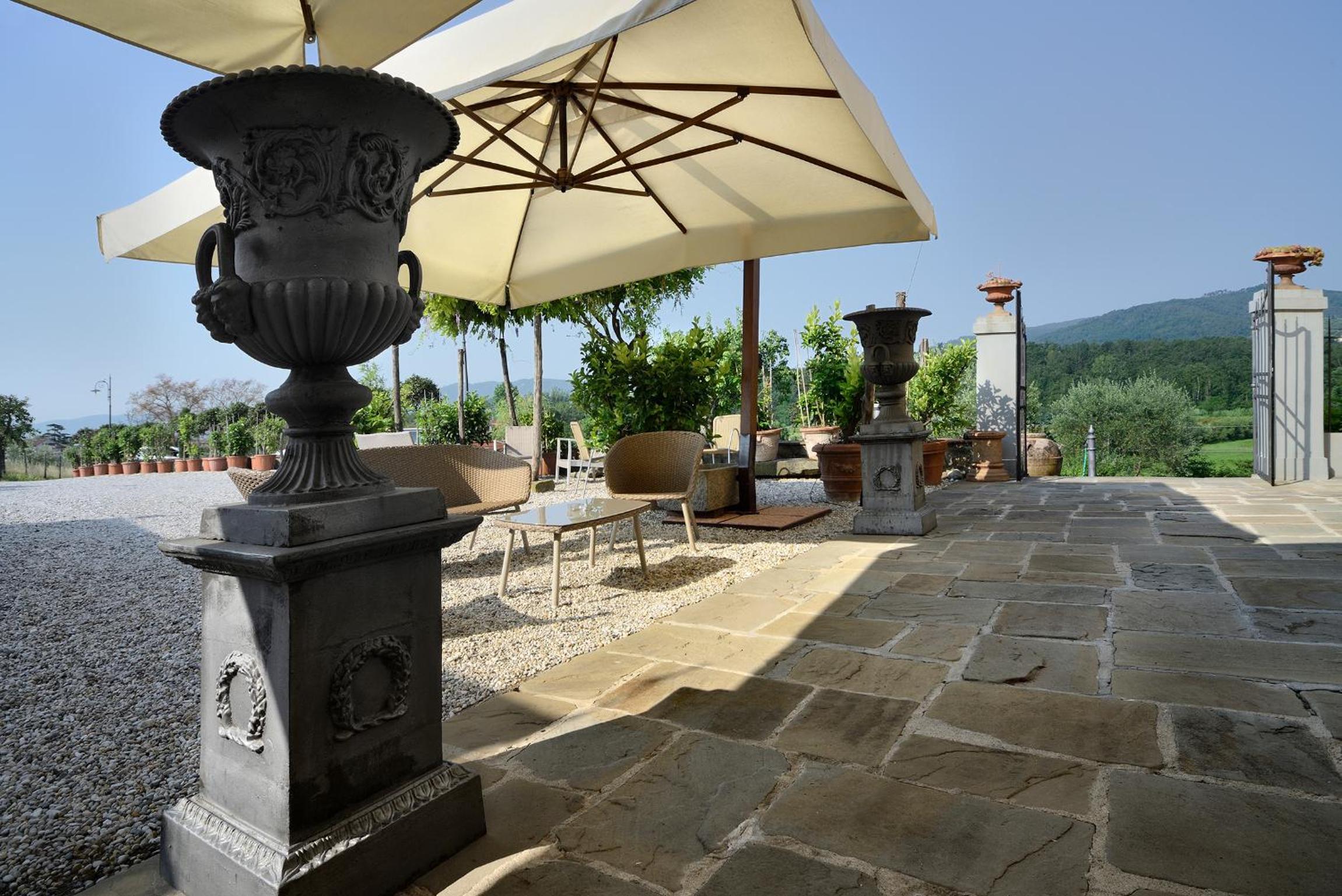 Amedea Tuscany Country Experience