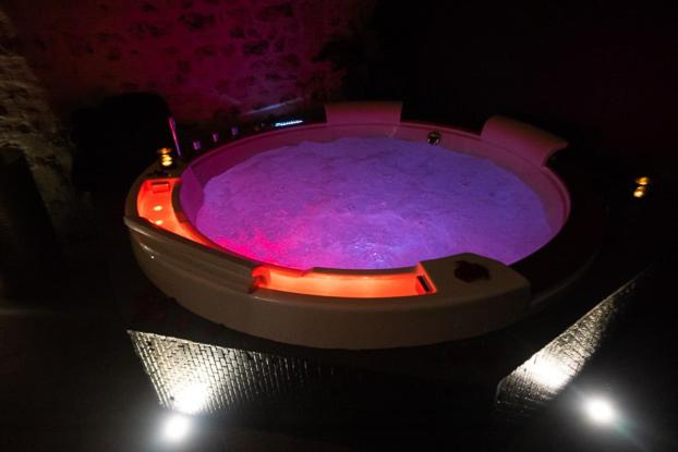 Jacuzzi